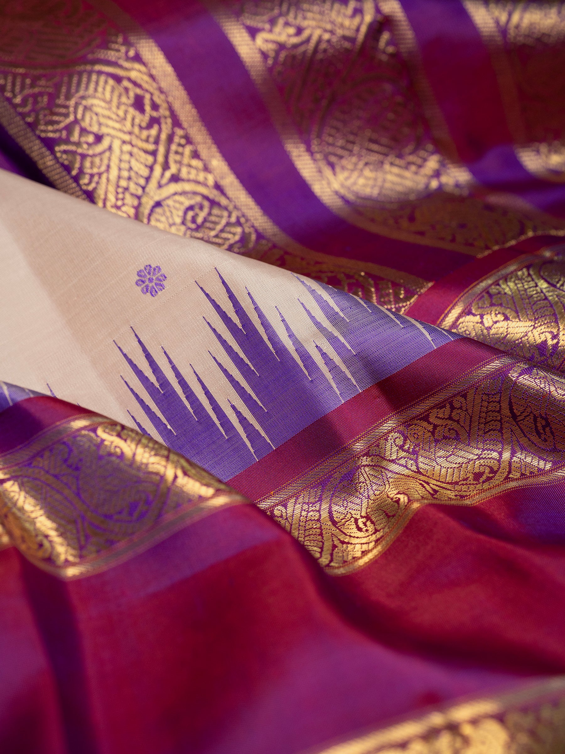 Vintage revival thazhamboo rekku Kanjipuram Silk Saree CLSA11053