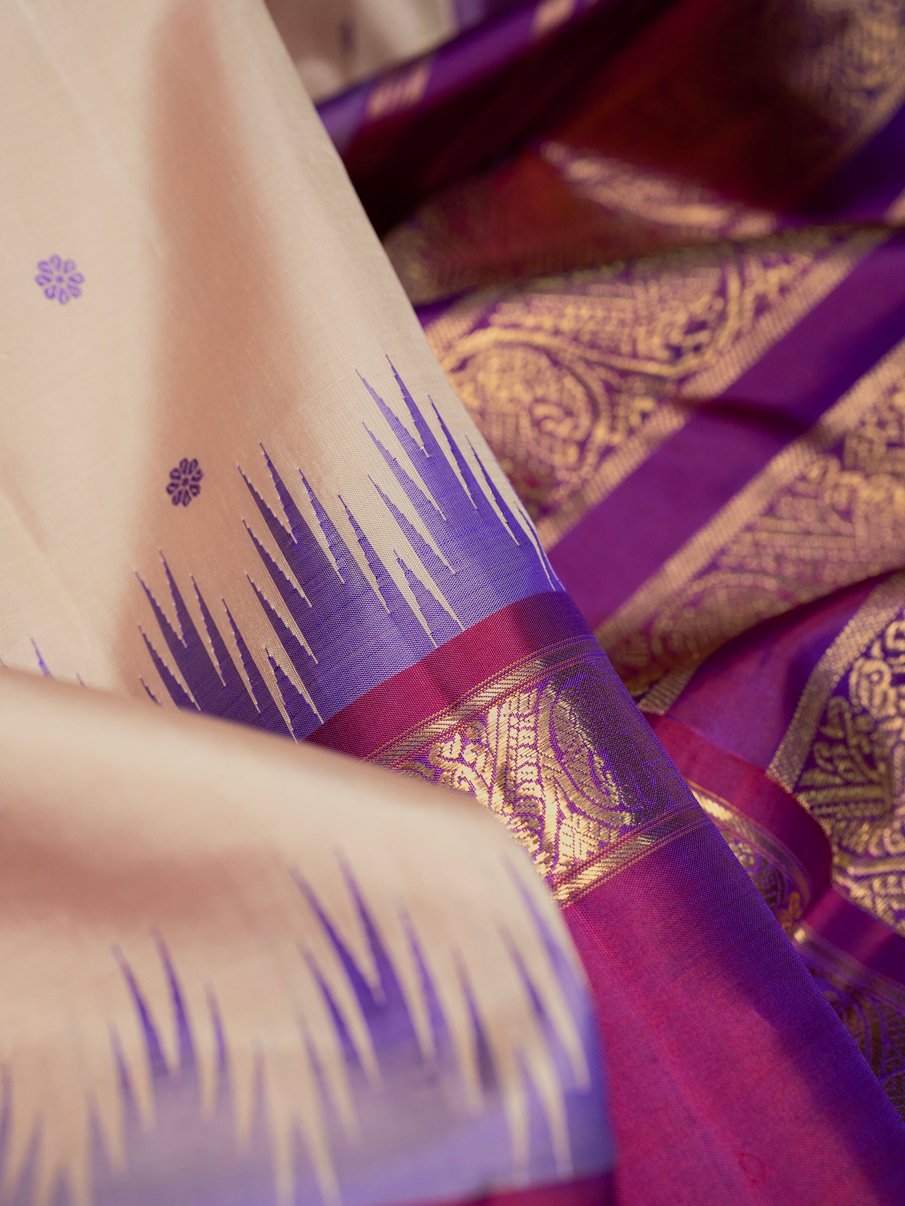 Vintage revival thazhamboo rekku Kanjipuram Silk Saree CLSA11053