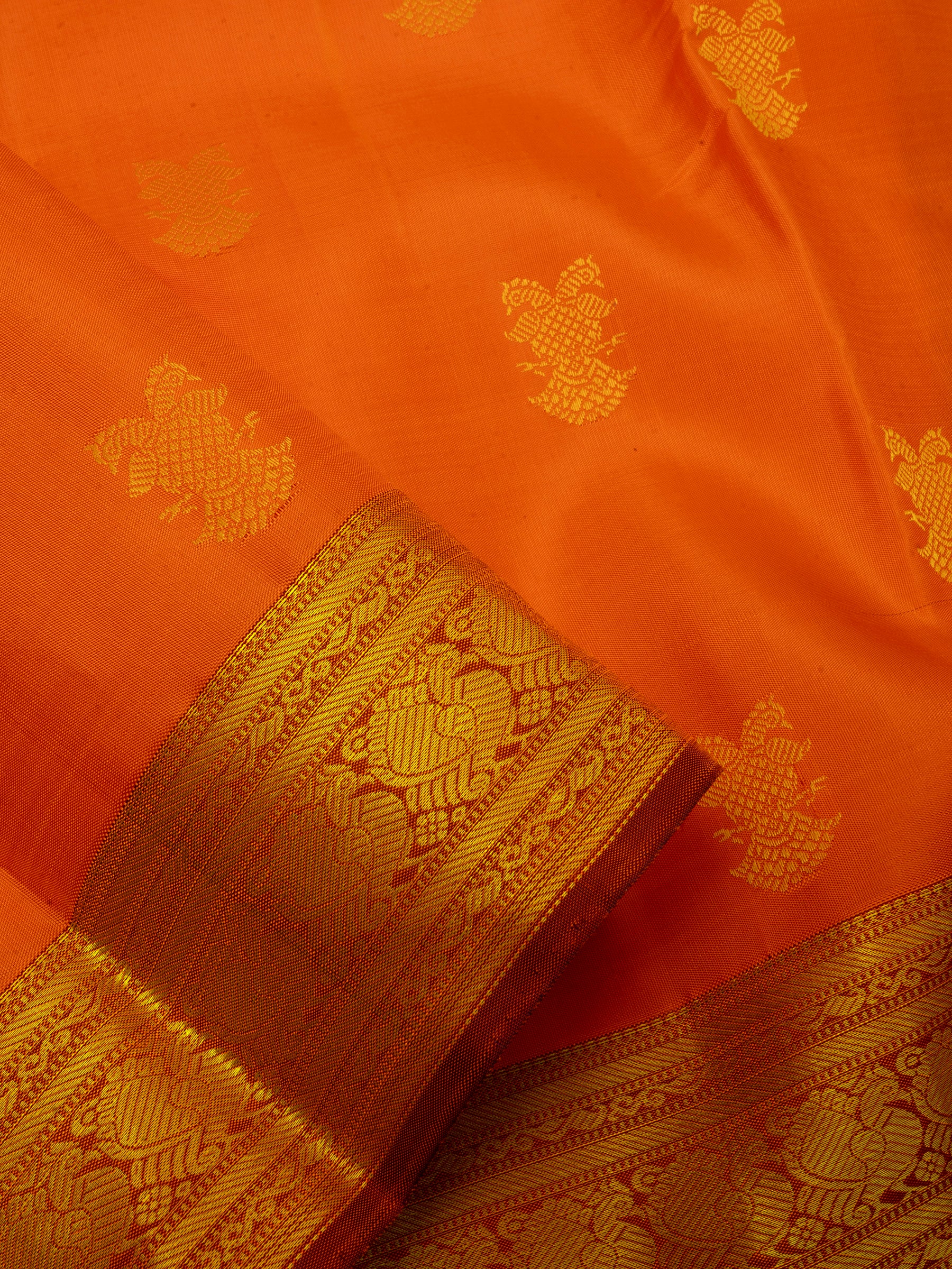 Orange Iruthalaipakshi thread work /Arani silk CLSA3421