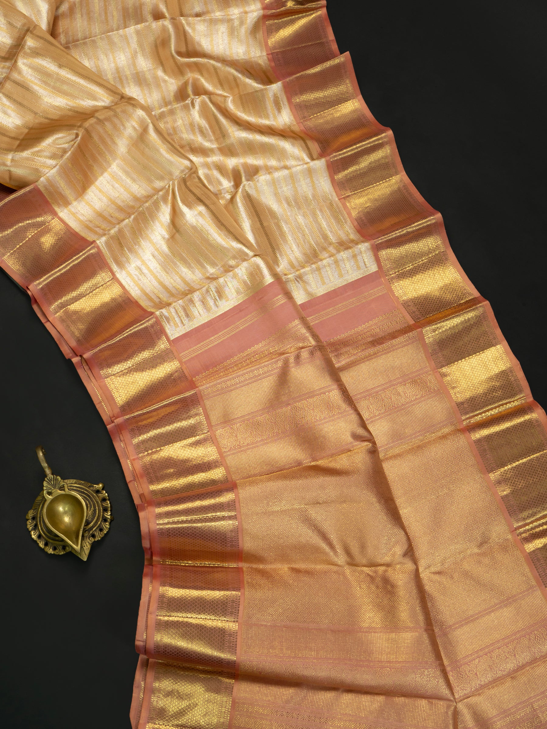 Bridal tissue  Kanjivaram Silk Saree CLSA5441