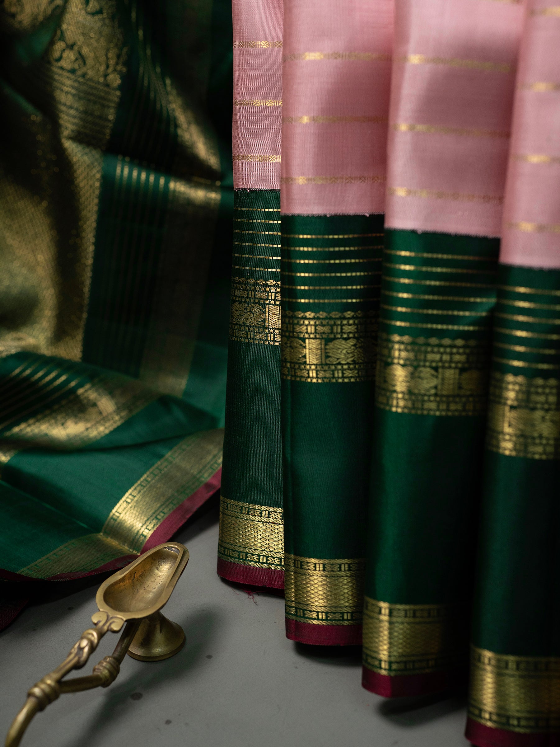 Vintage veldhari korvai Kanjipuram Silk Saree CLSA6154