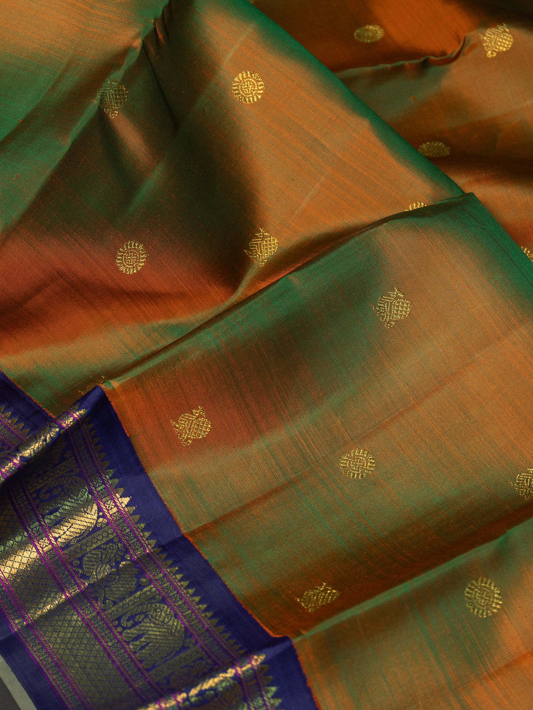 Unusual maanthulir Korvai / Kanjipuram Saree CLSA9489