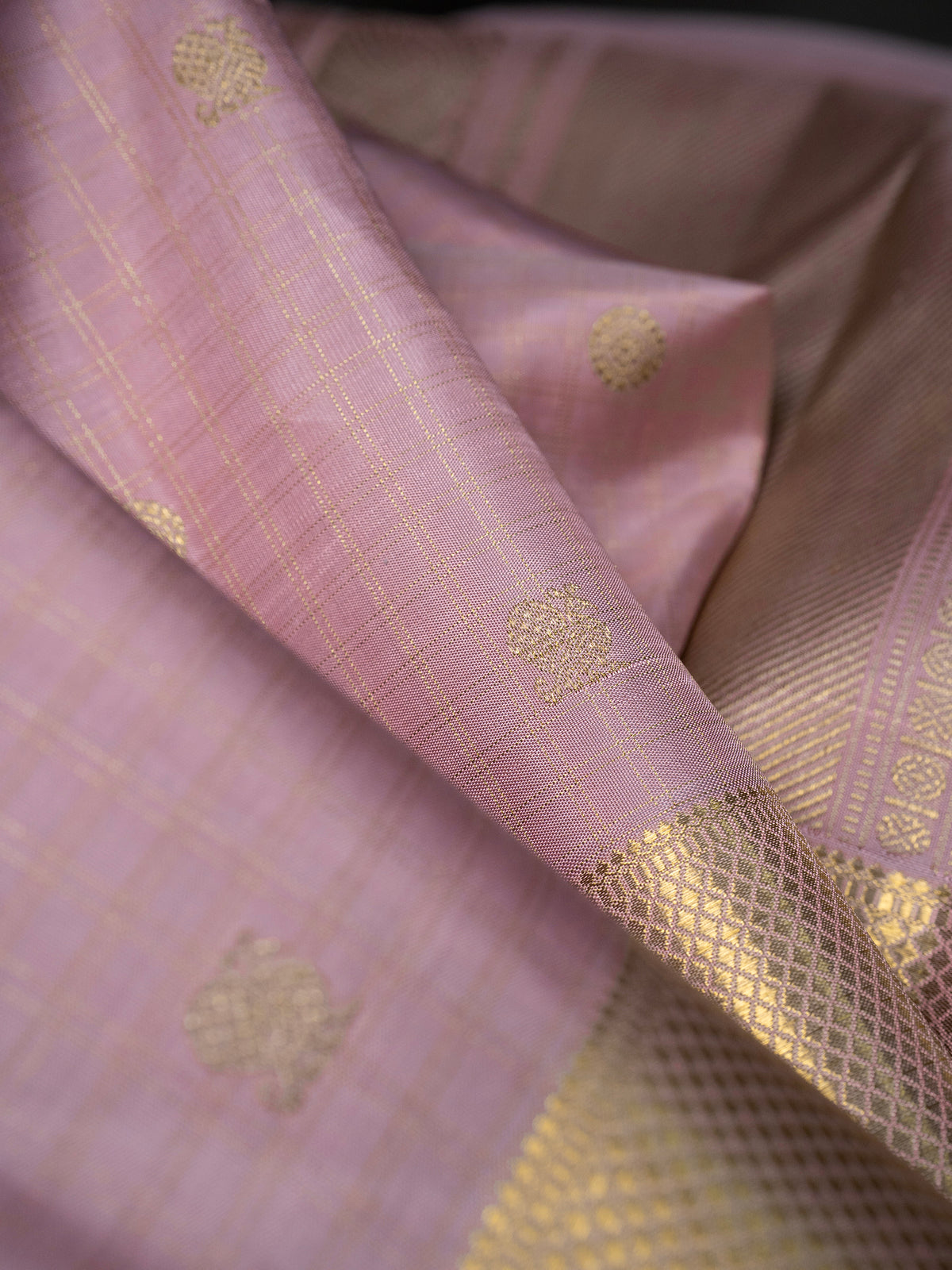 Light pink Zari checks and butta/Kanjipuram Silk Saree CLSA10364