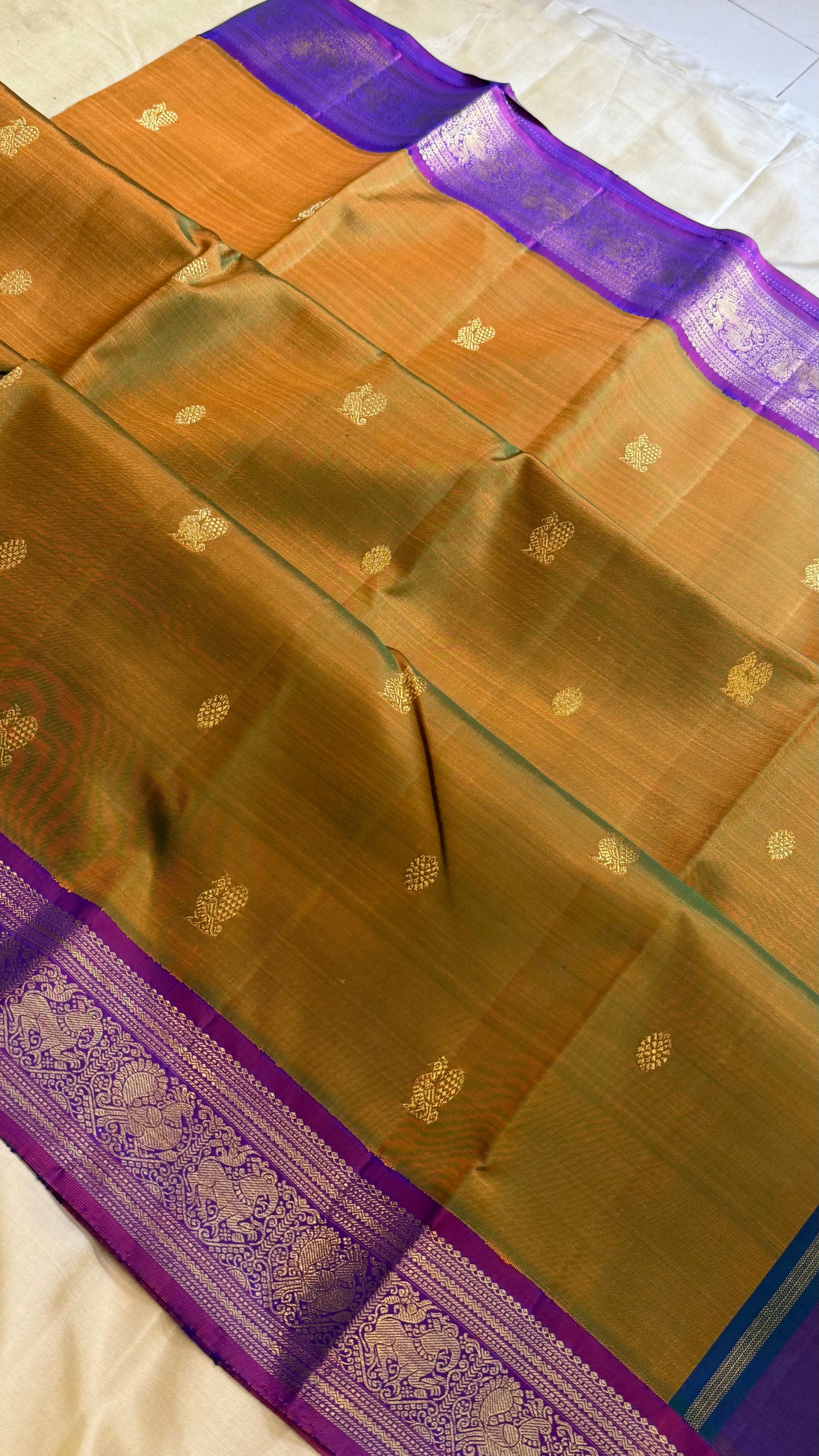 Maanthulir shot purple kai korvai/ Kanjipuram Silk