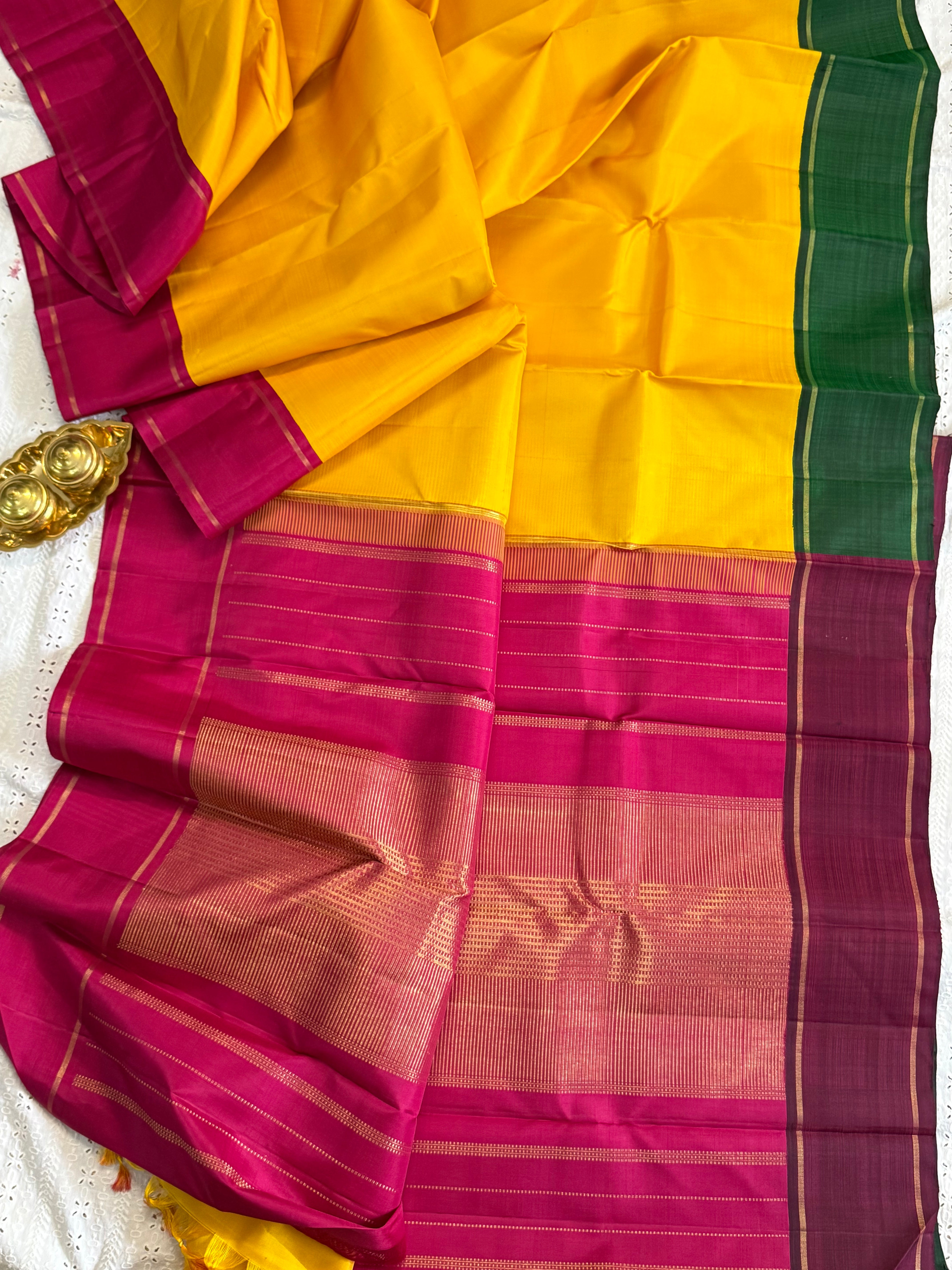 Yellow ganga jamuna border/ Kanjipuram silk