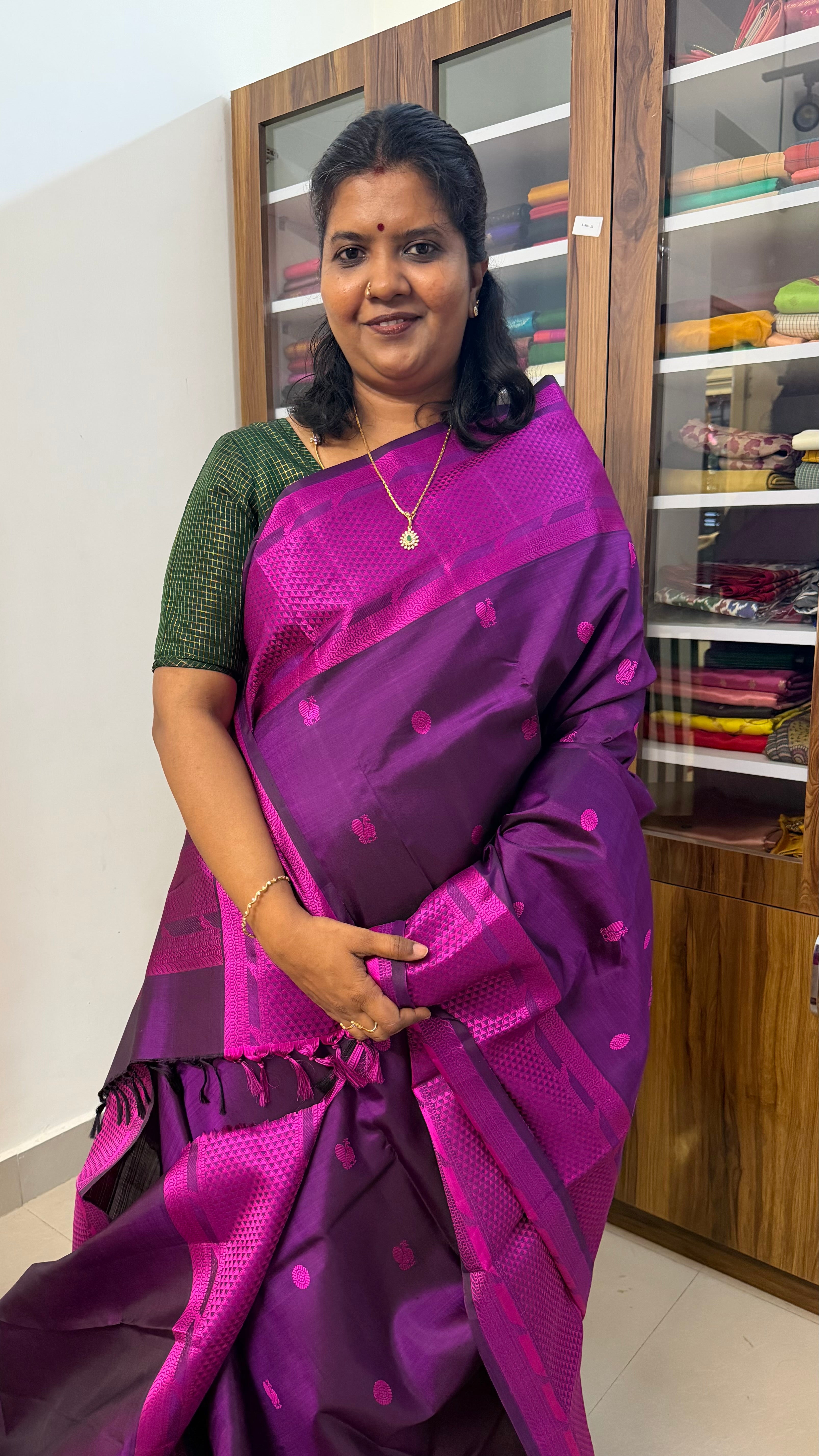 Majenta pink Kili  thread work Kanjipuram silk