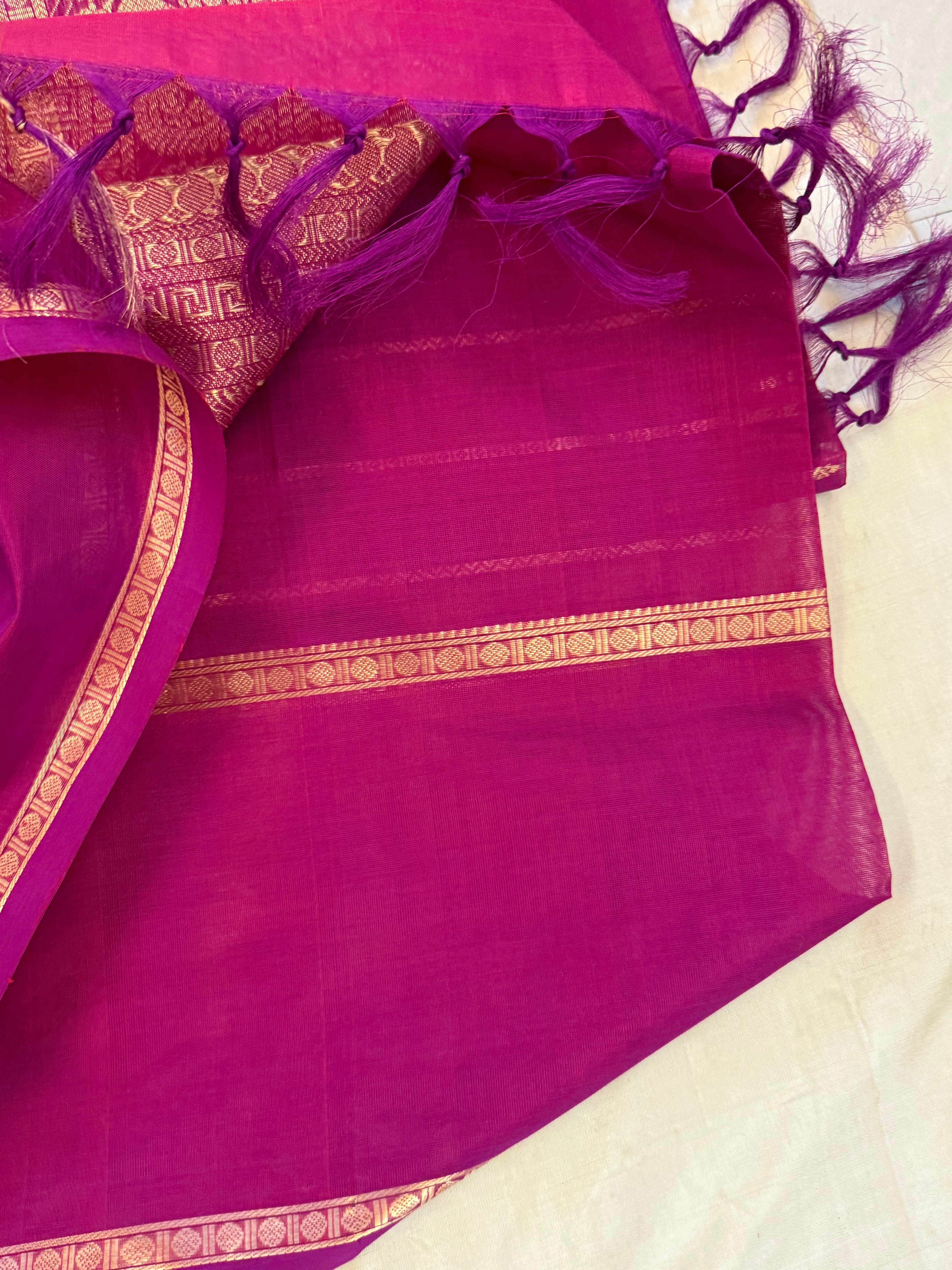 Pink veldhari border butta/ Silk Cotton