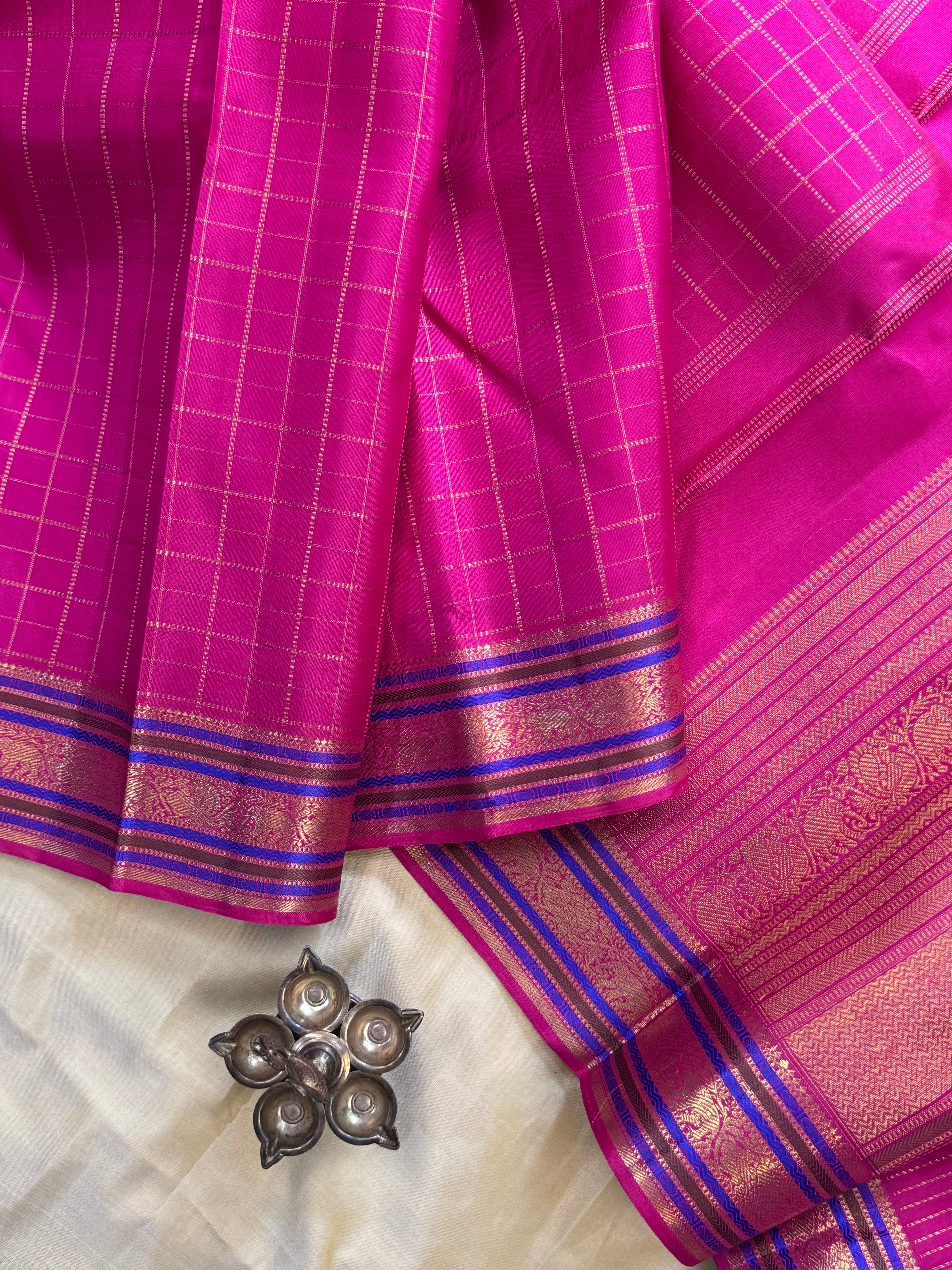 Dark pink zari kattam / kanjipuram silk