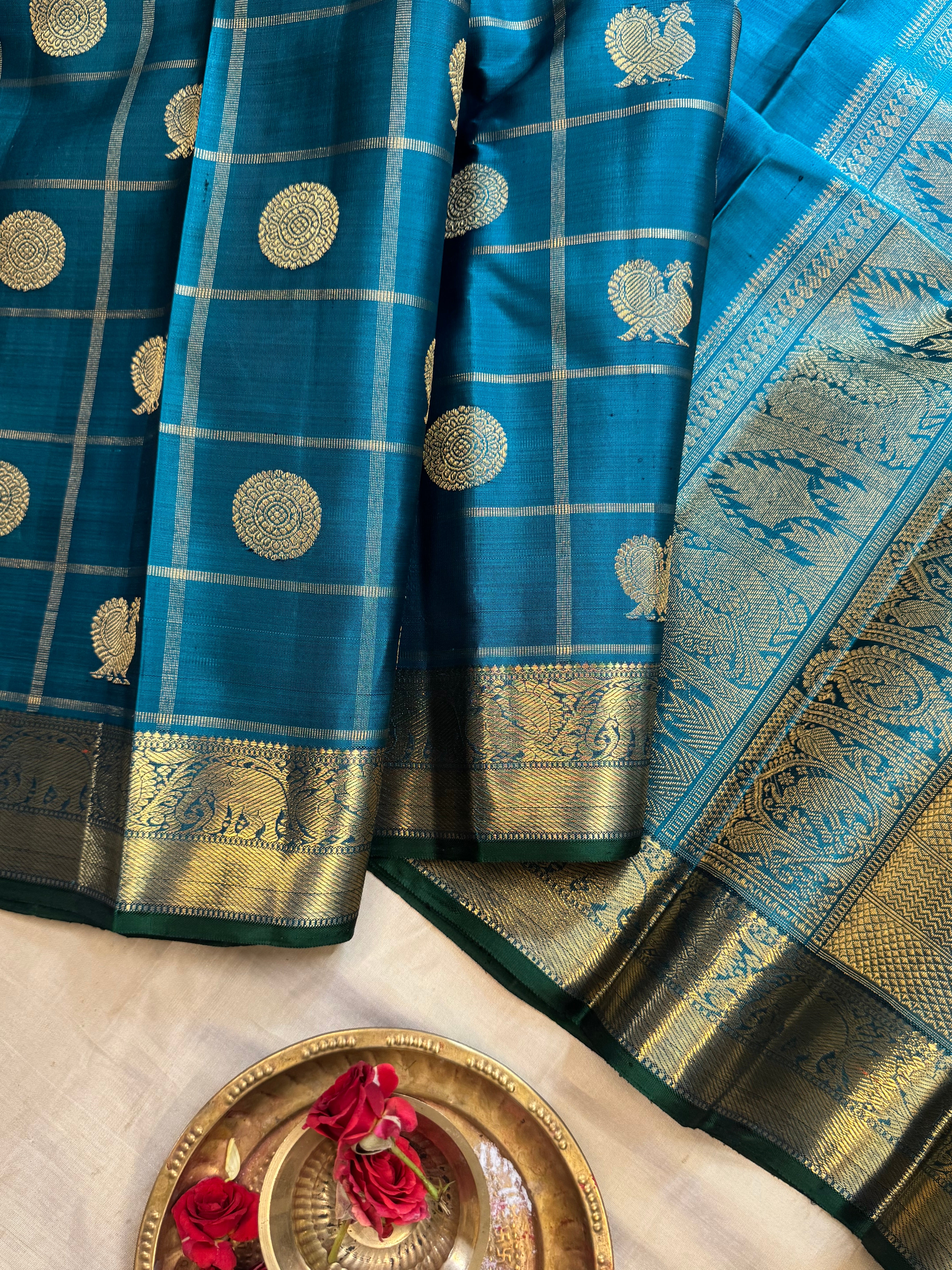 Teal kattam Butta / Bridal edit kanjipuram silk
