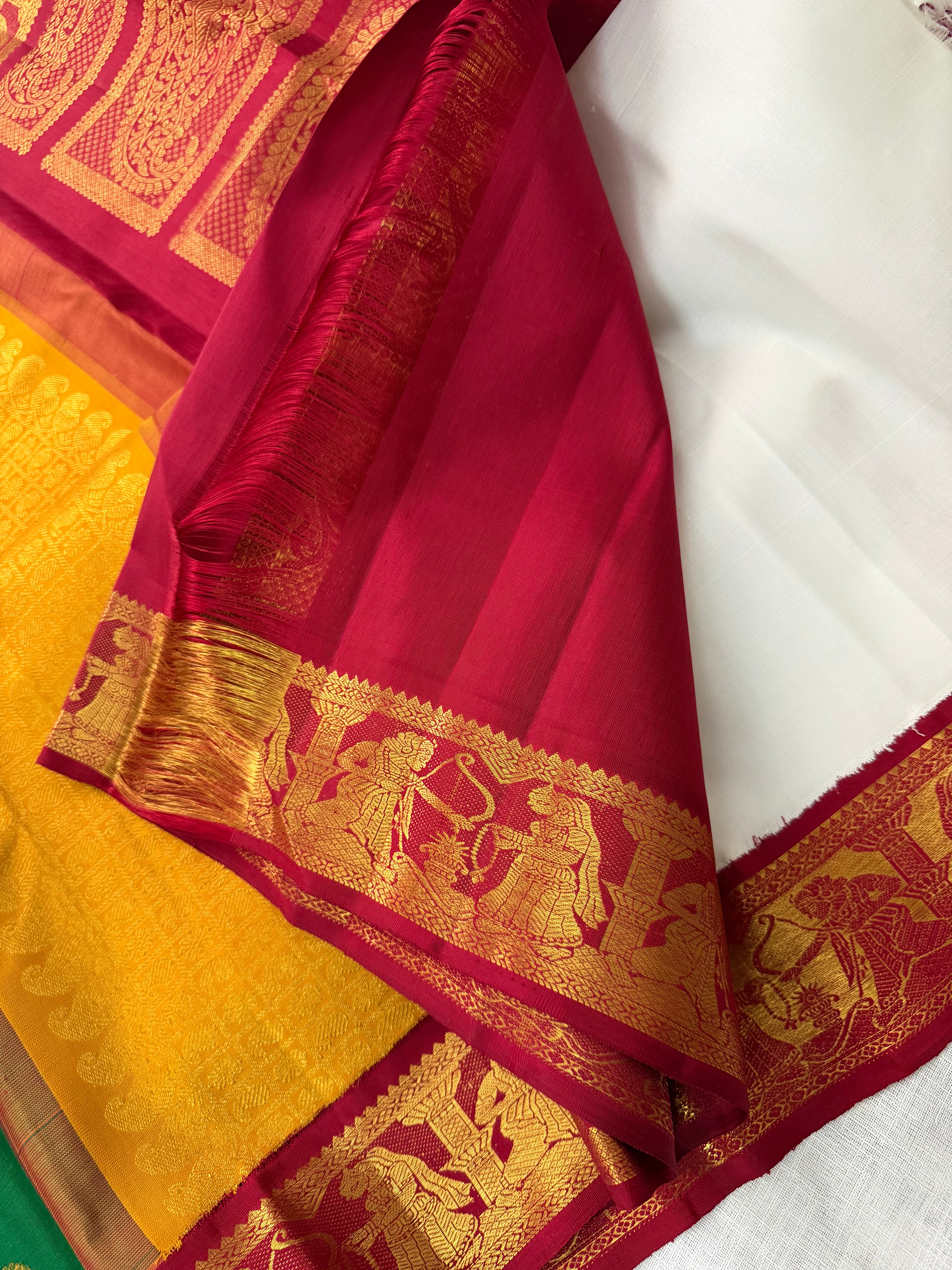 White triple Palla korvai    / Arani silk