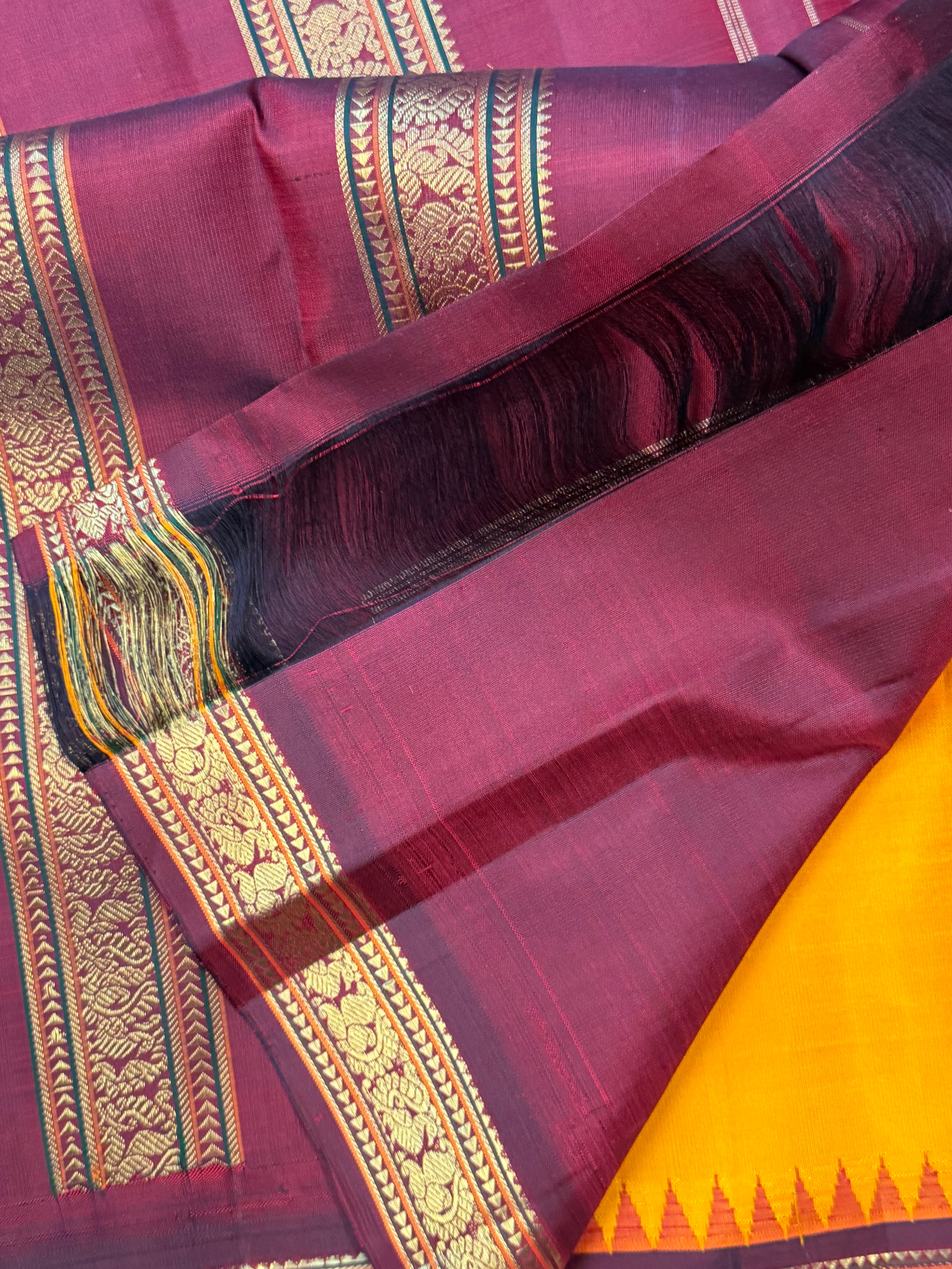 Mambazha manjal color plus Butta Korvai   / Kanjipuram silk