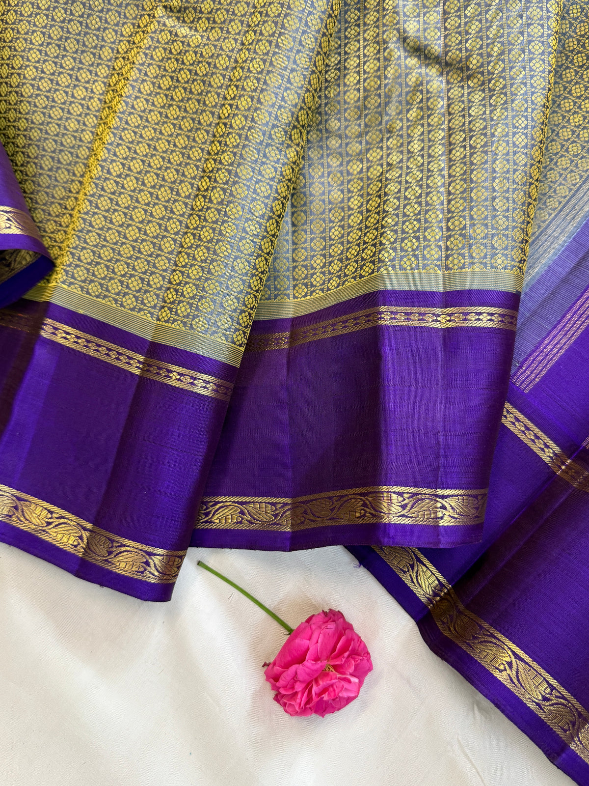 Laksham butta with purple retta pet /kanjipuram silkCLSA11359