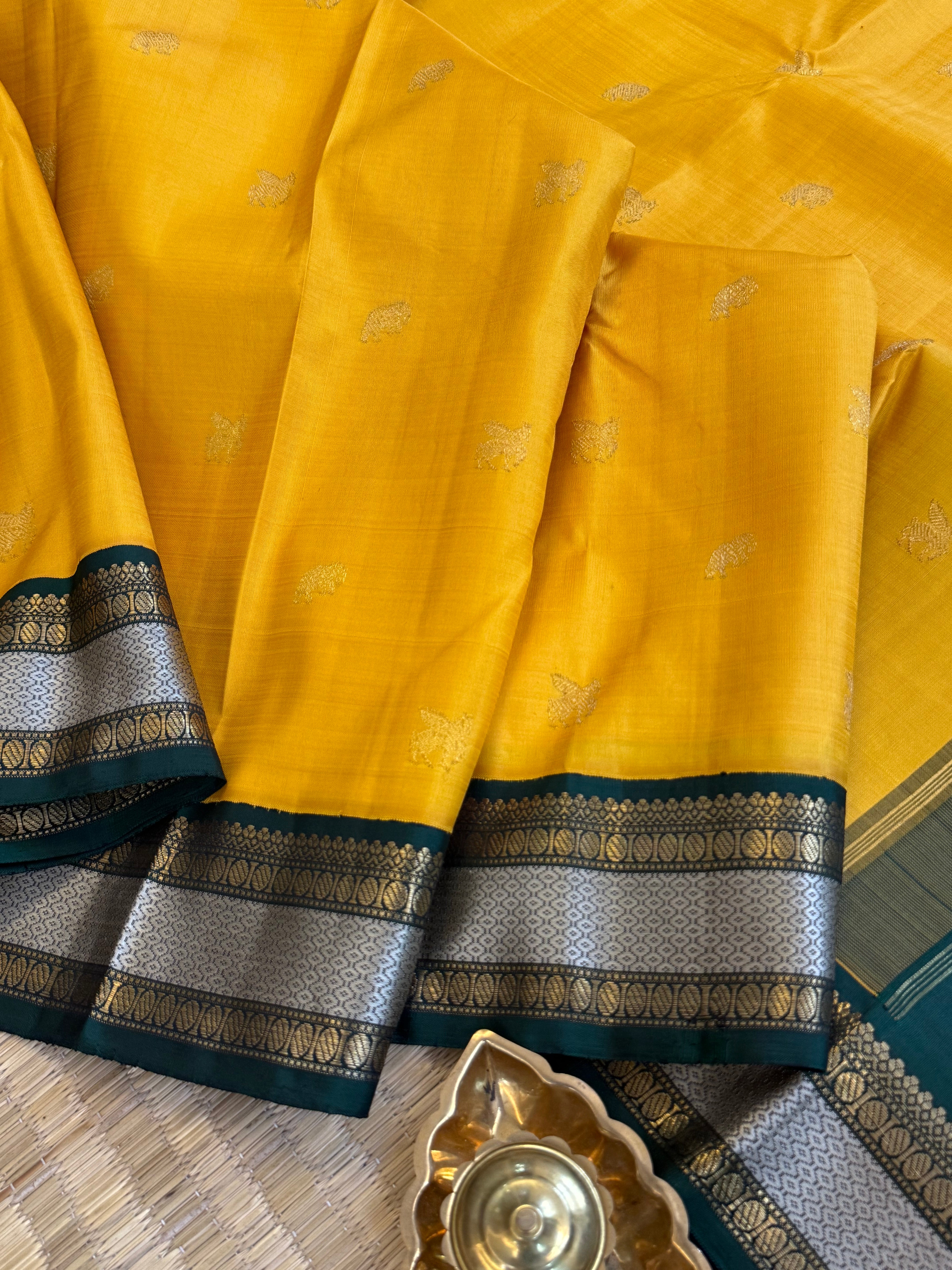 Yellow Korvai/ Kanjipuram silk