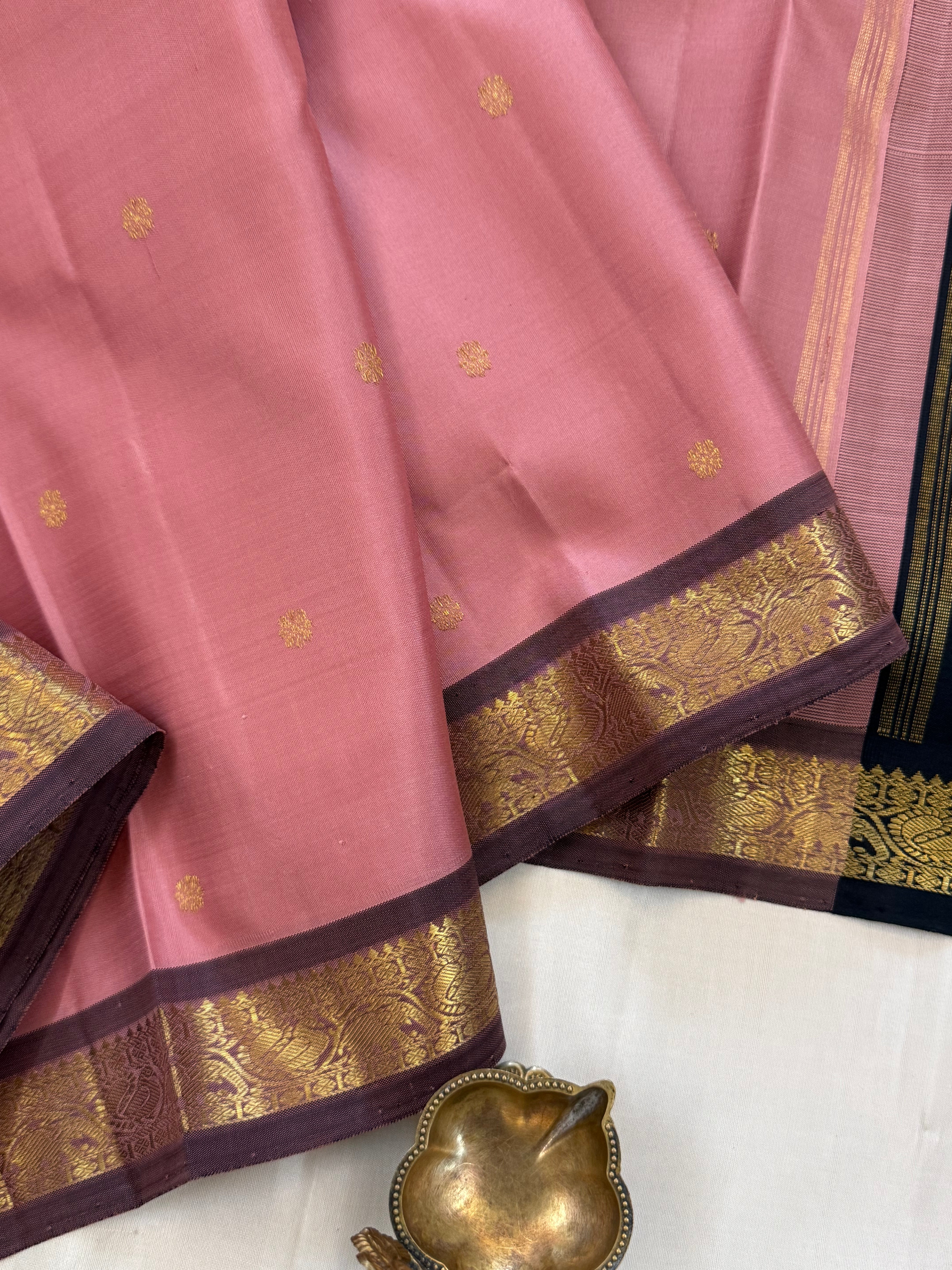 Dusty pink with kanchana Small border / kanjipuram silk saree clsa 11002