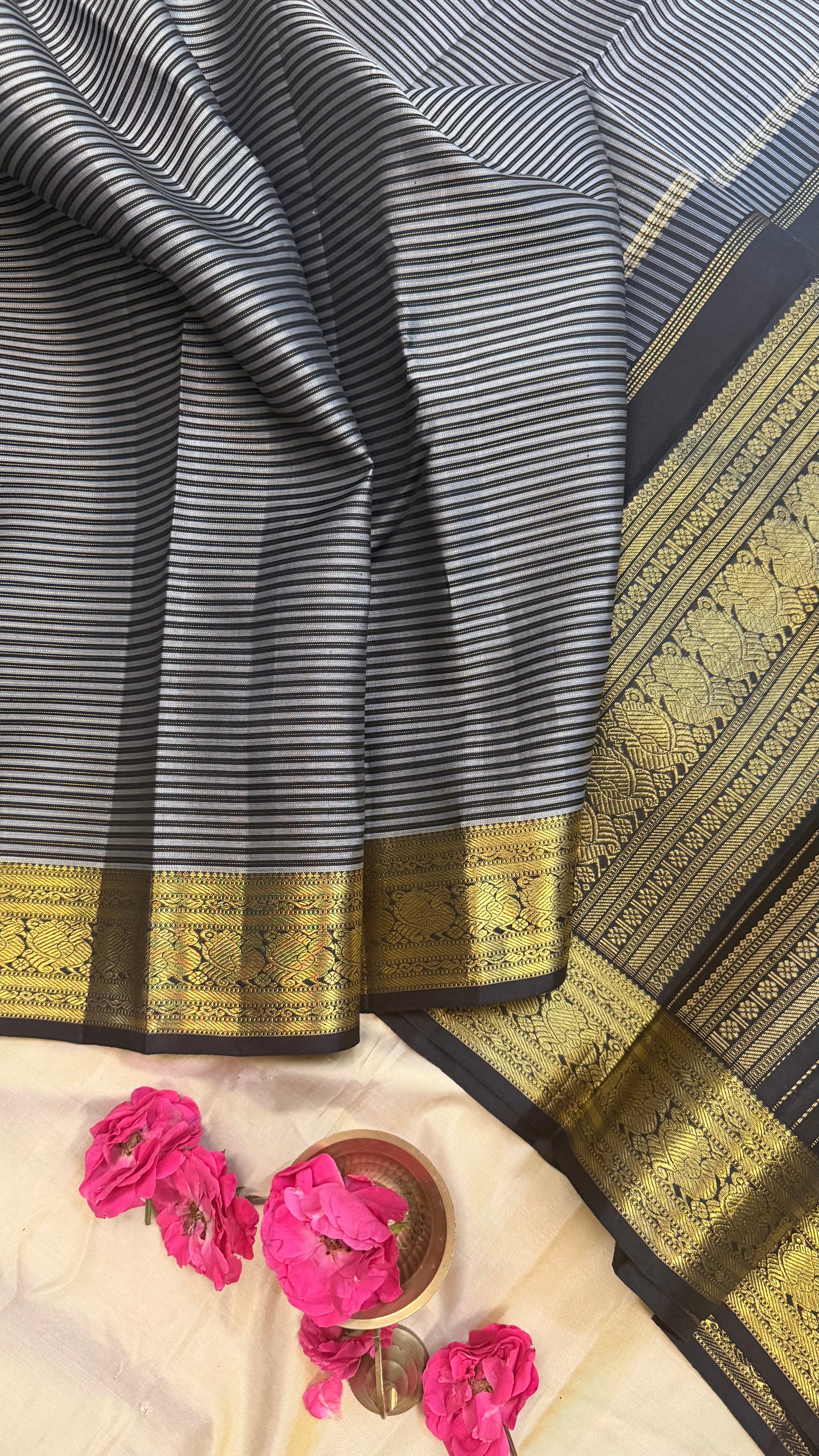 Vaalapoo savuku Vairaoosi / Kanjipuram silk