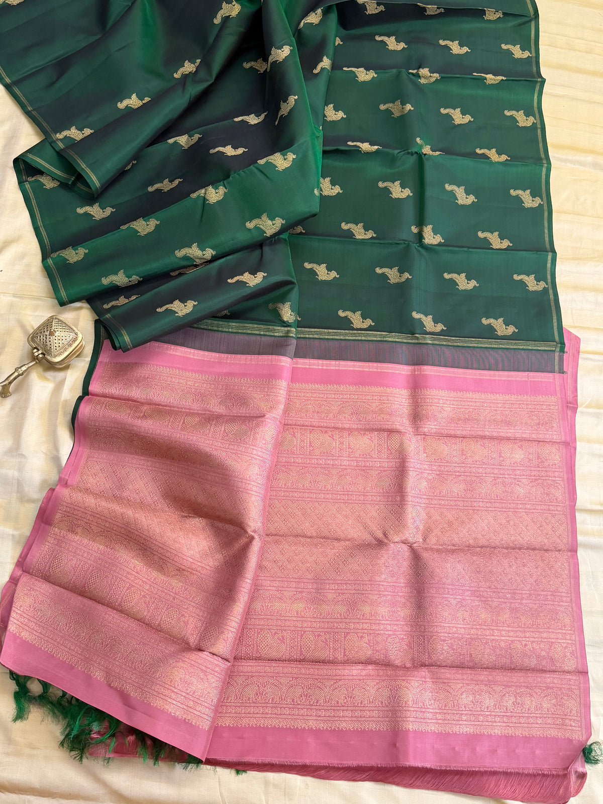 Colours of Navarathri dark green parrot Butta / pure Kanjipuram silk