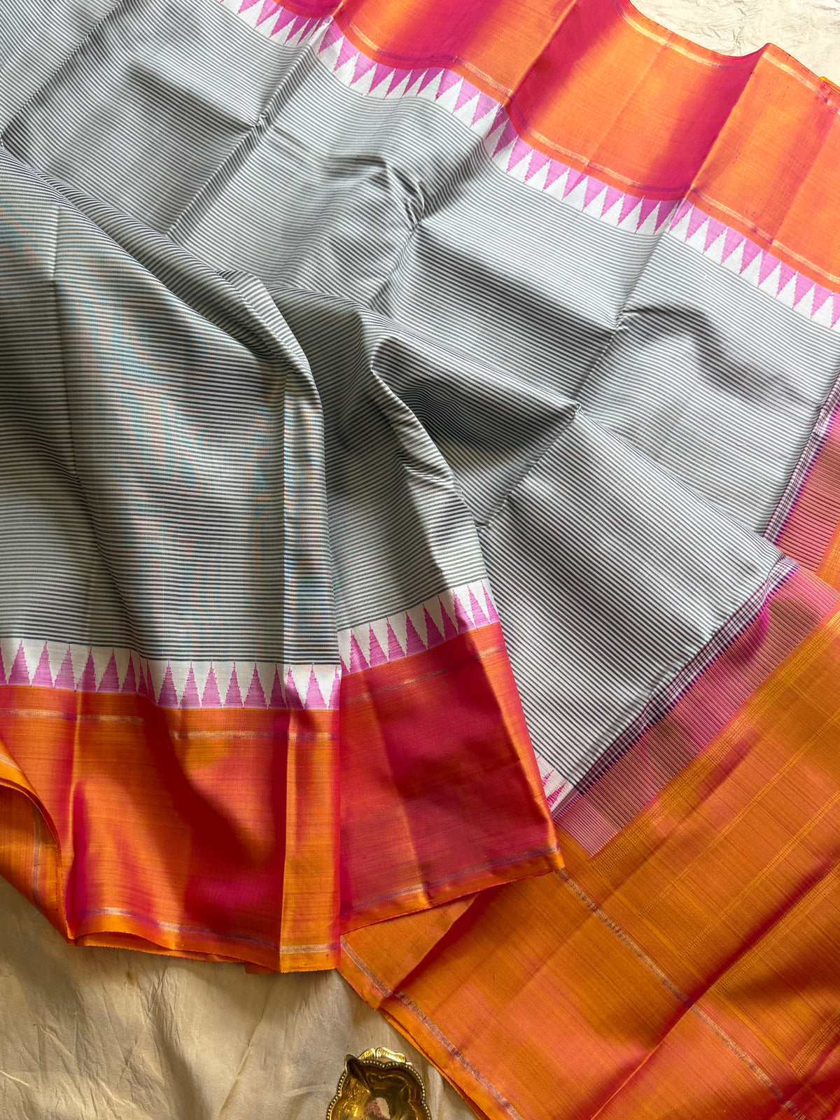 Striped Korvai peach  border Arani silk saree