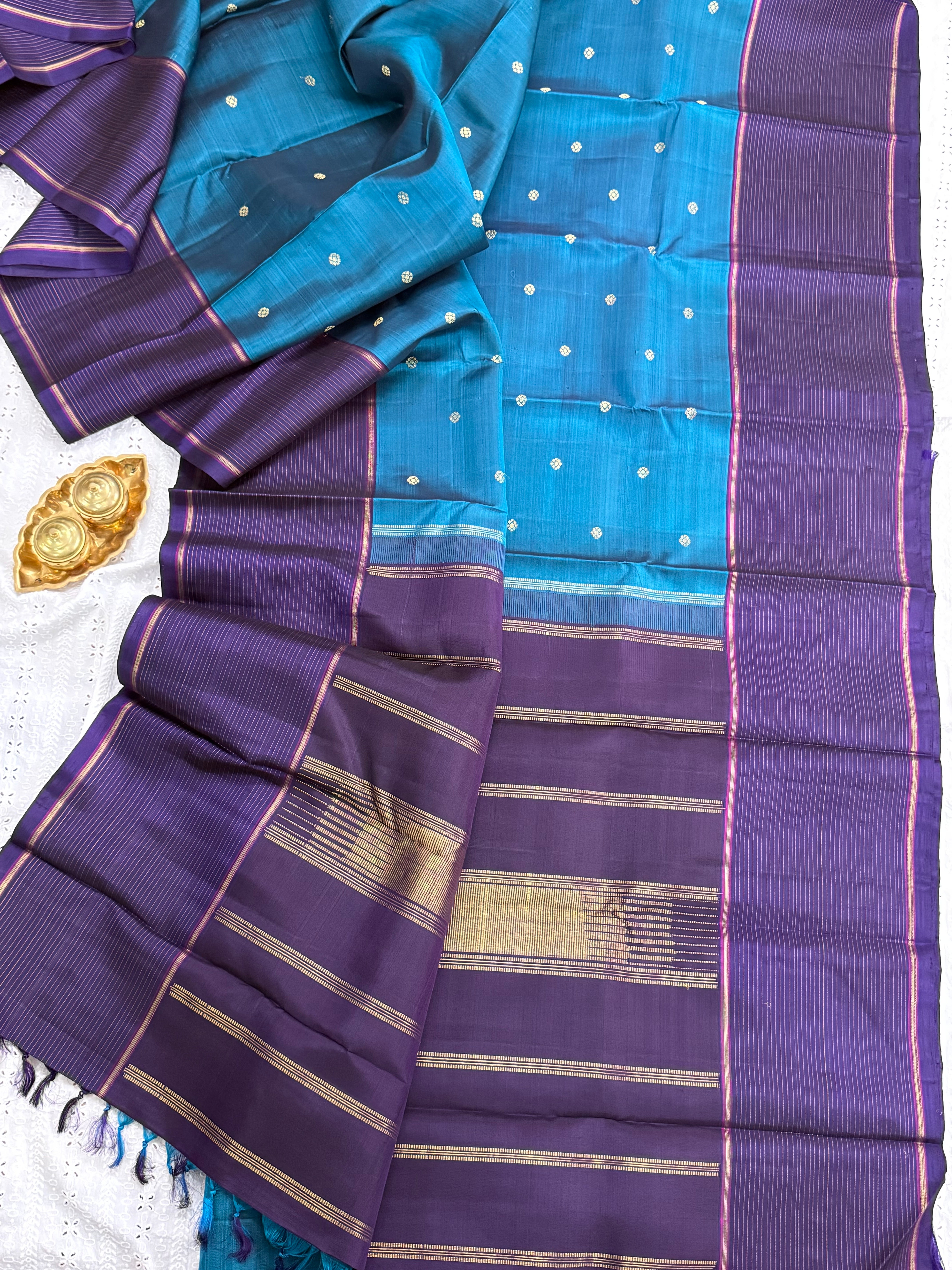 MAYILKAZHUTHU BORDER THREAD LINE WITH SMALL ZARI PET /KANJIPURAM SILK SAREE CLSA8201