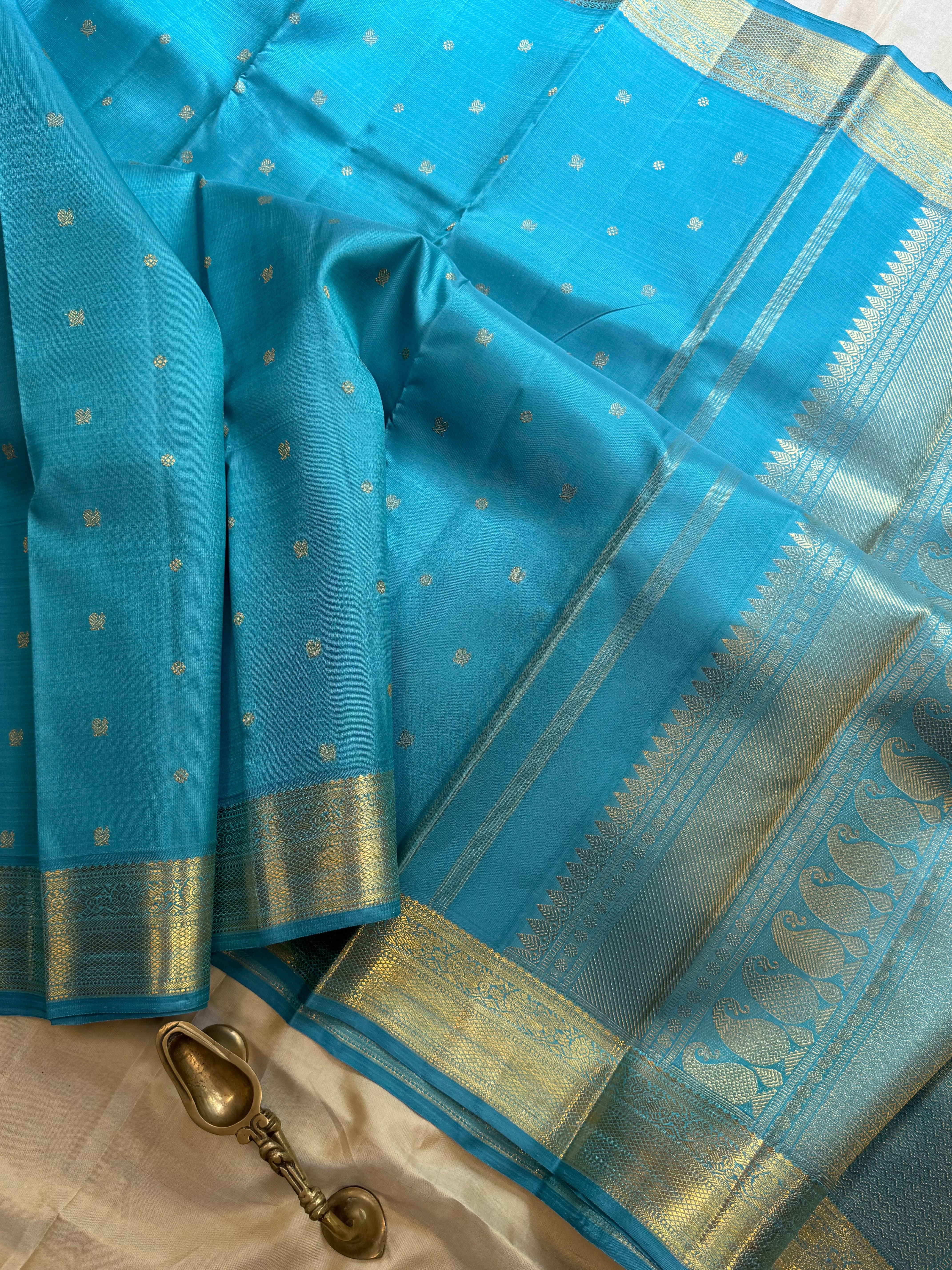 Swapnam : powder blue kili pet   / kanjipuram silk