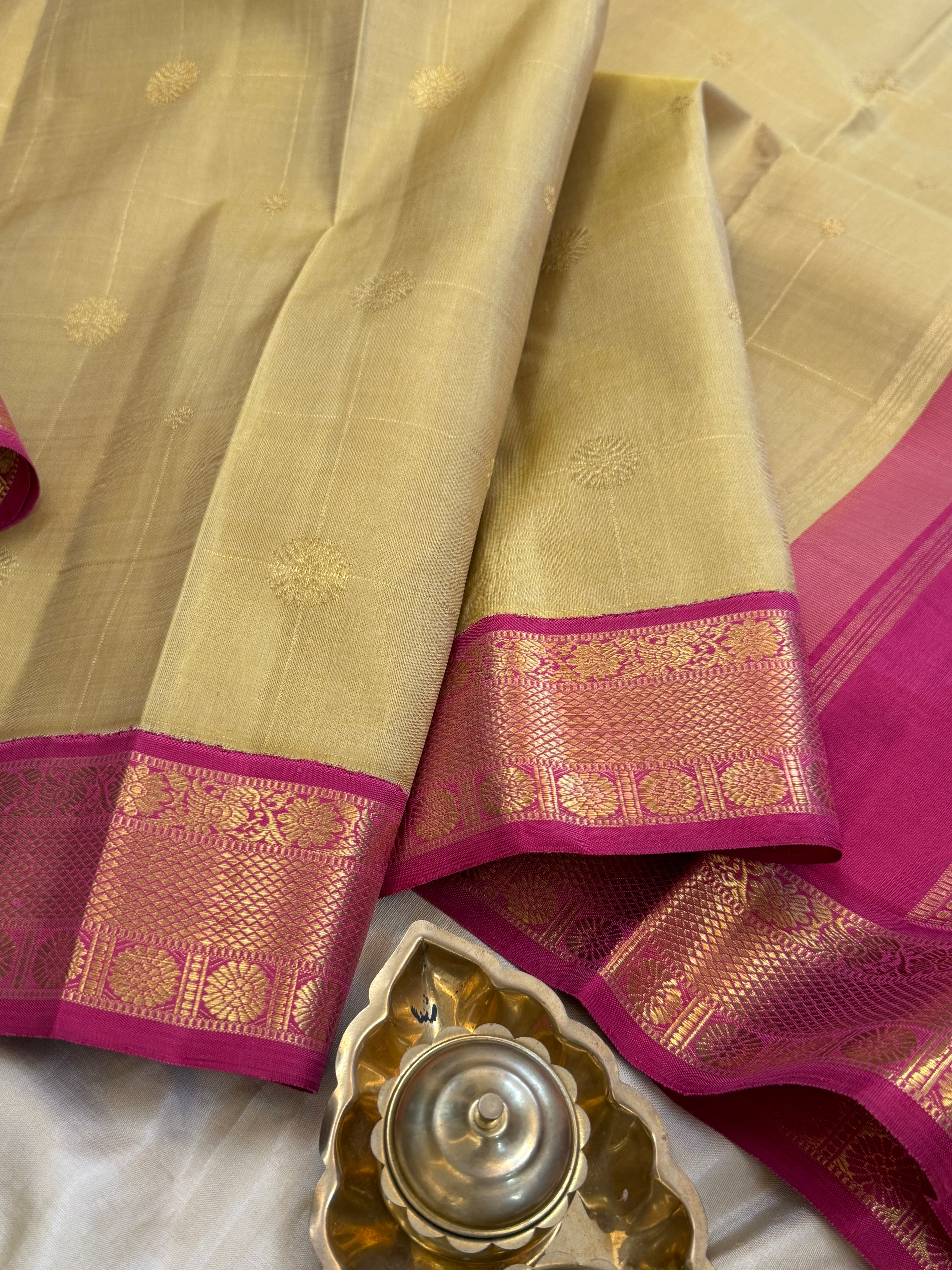 Light pastel yellow Kattam Butta  Korvai  Kanjipuram silk
