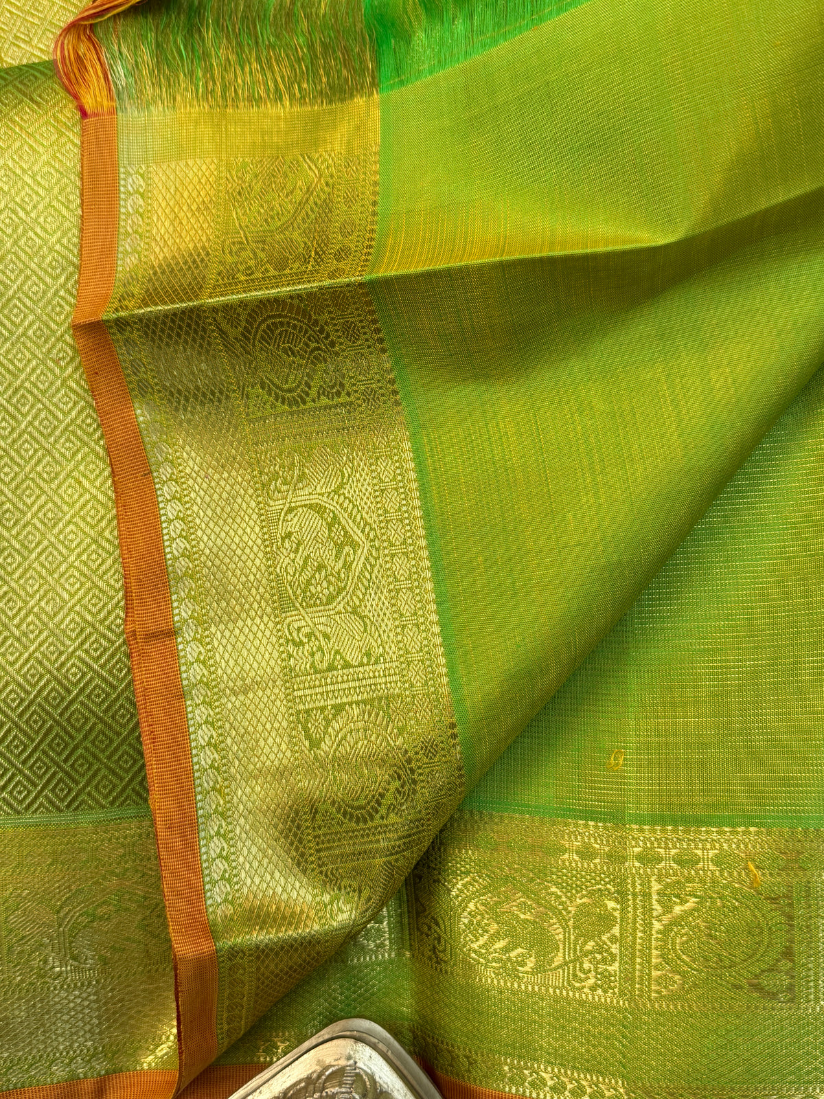 Parrot Green vairaoosi pure Zari / kanjipuram silk saree clsa 2125