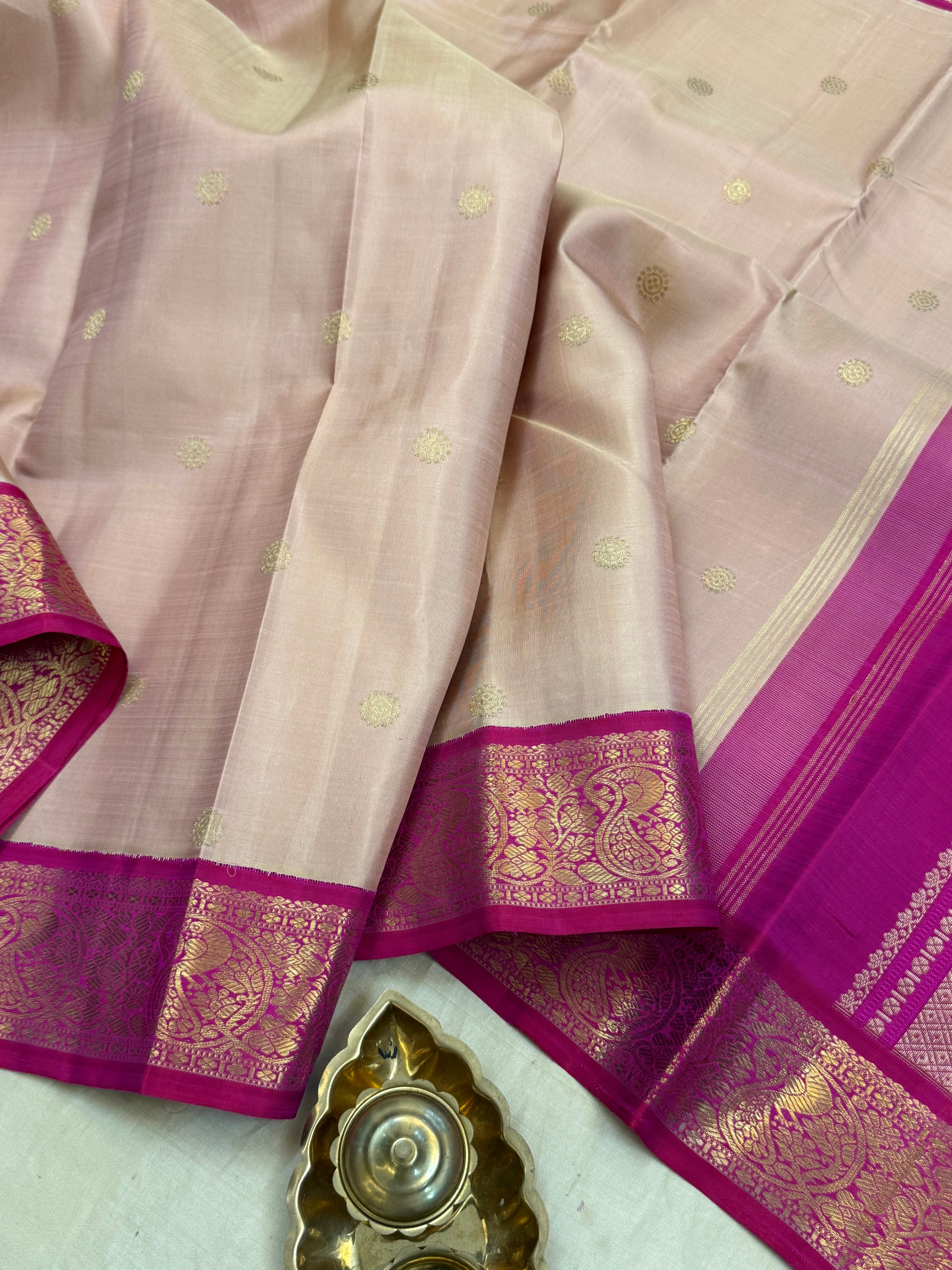 Biscuit  pink Korvai  Kanjipuram silk