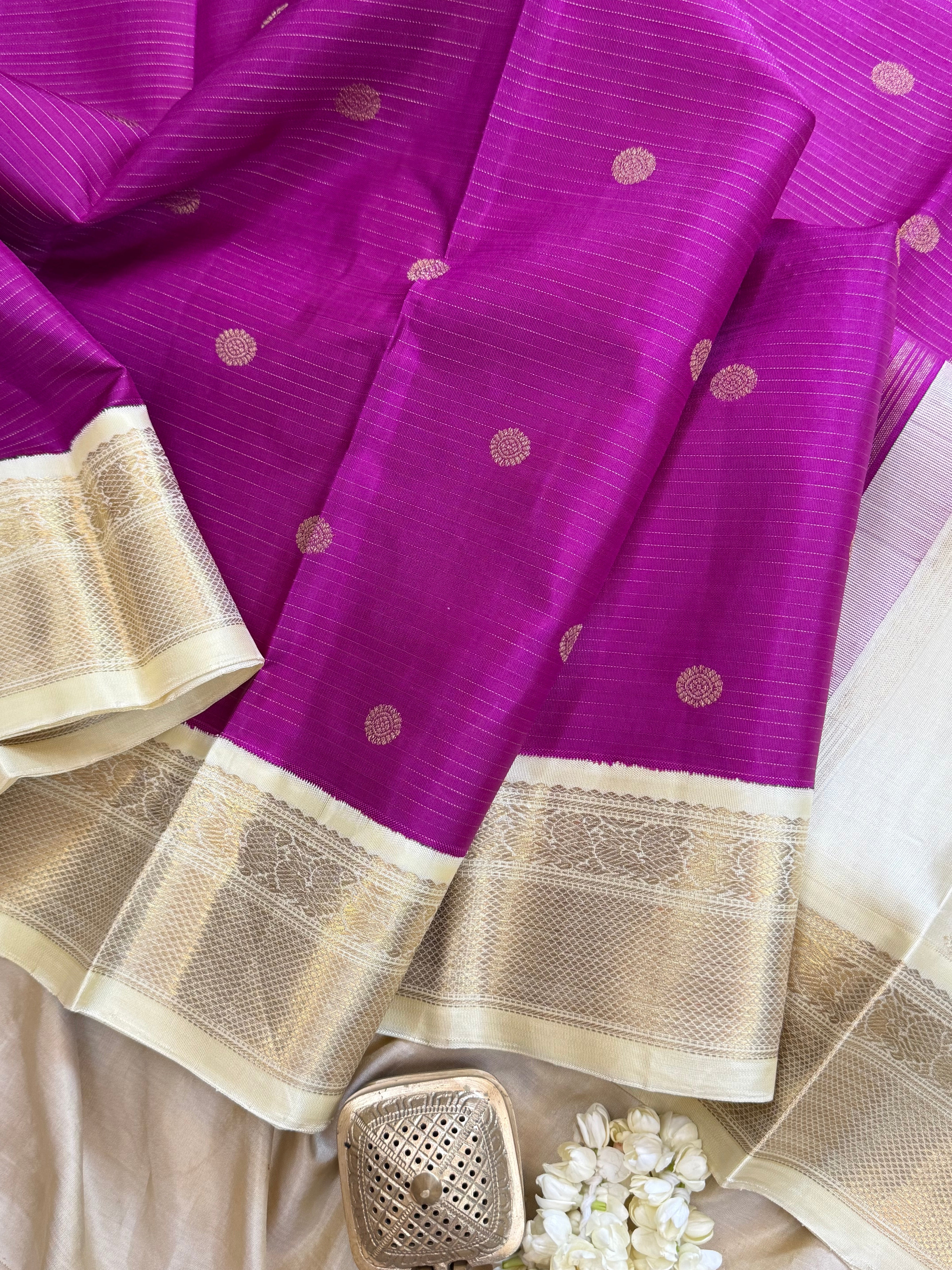 Purple vairaoosi and white kai korvai/ kanjipuram silk