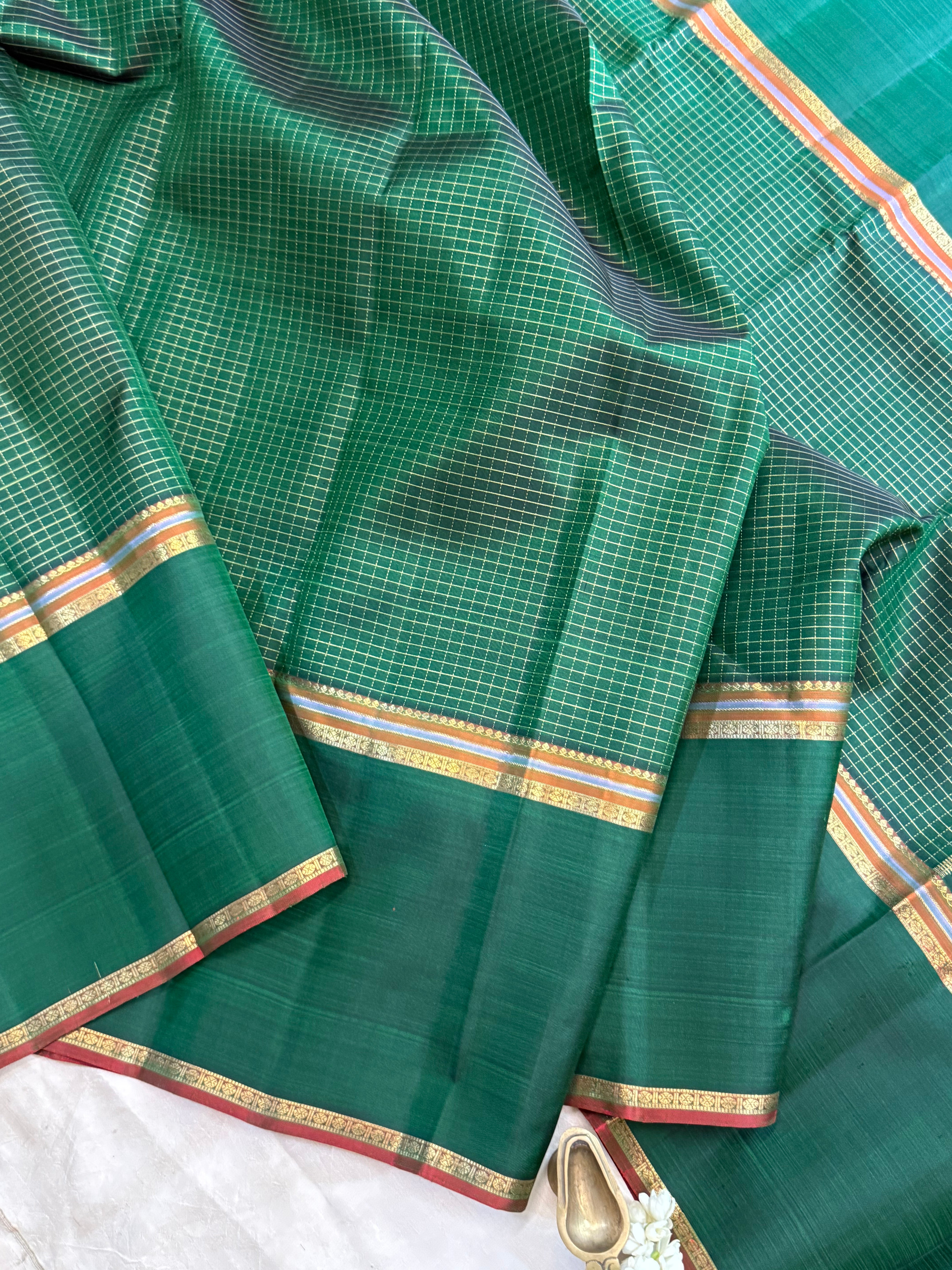 Vintage long border Zari Kattam / Kanjipuram silk