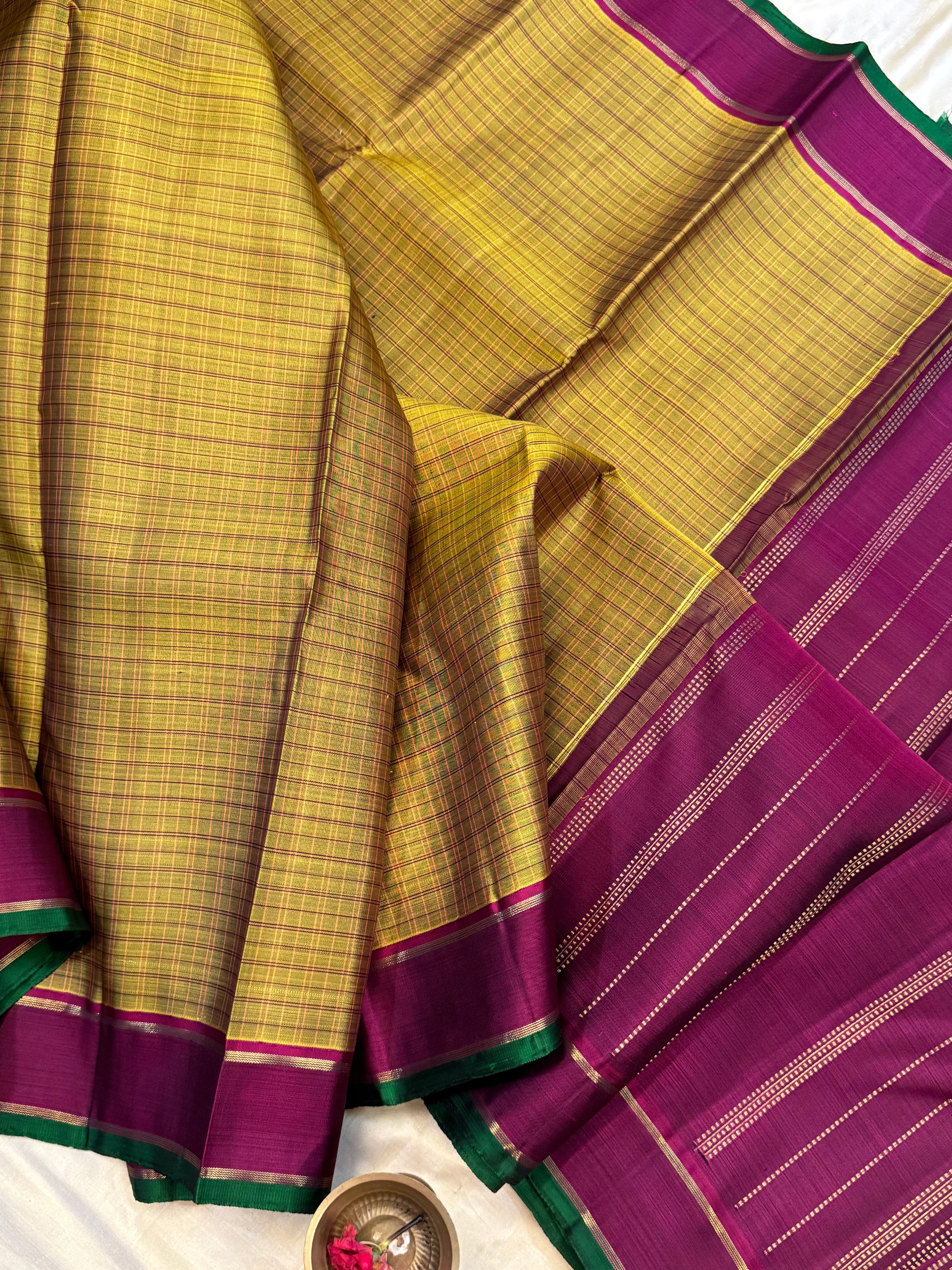 Swapnam :  Ponvandu kattam / kanjipuram silk