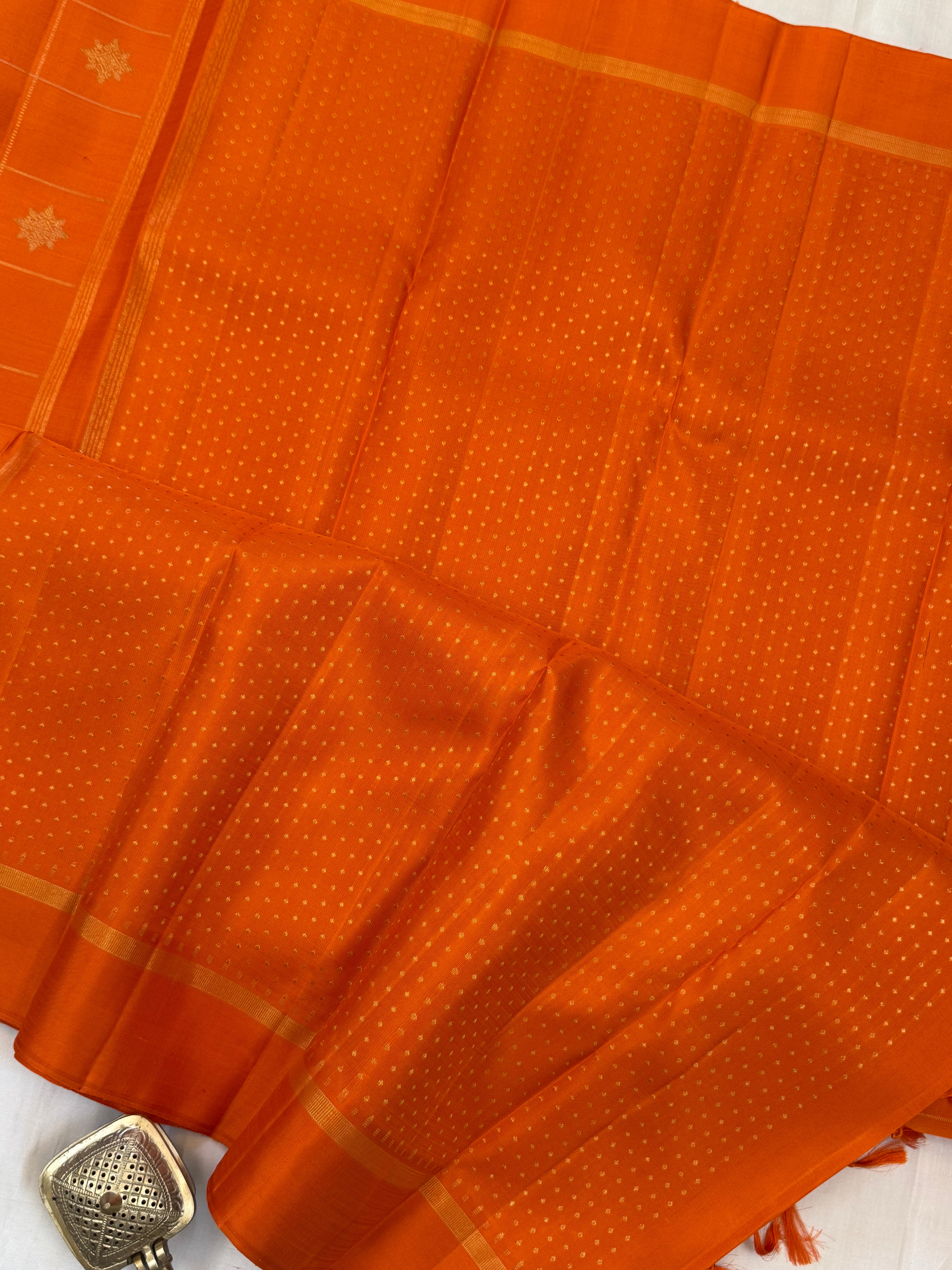 Rustic orange and body Zari Kattam with butta / kanjipuram silk saree clsa 11107