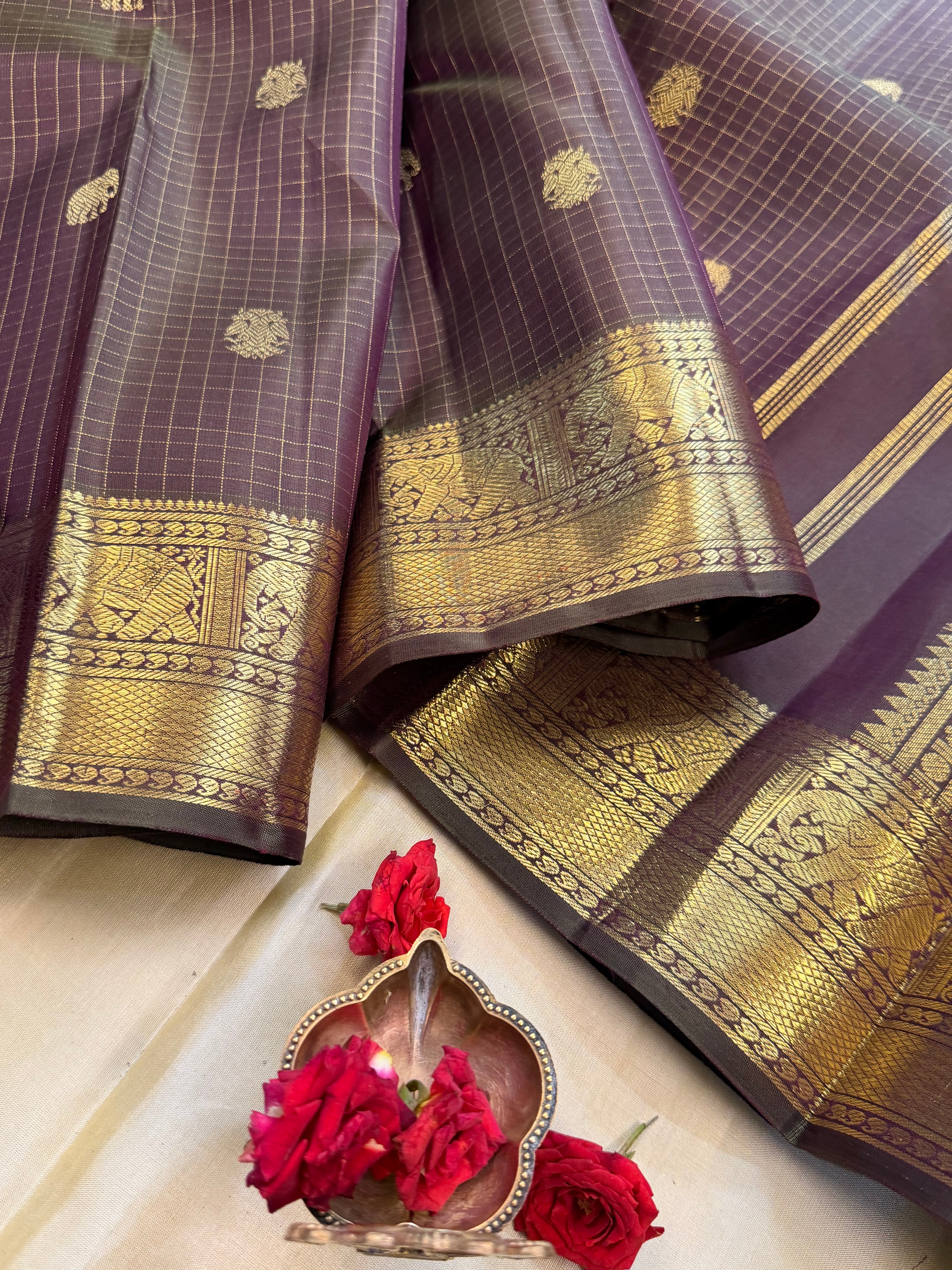 Mann : earthy hues in pure Zari Kanjipuram silk
