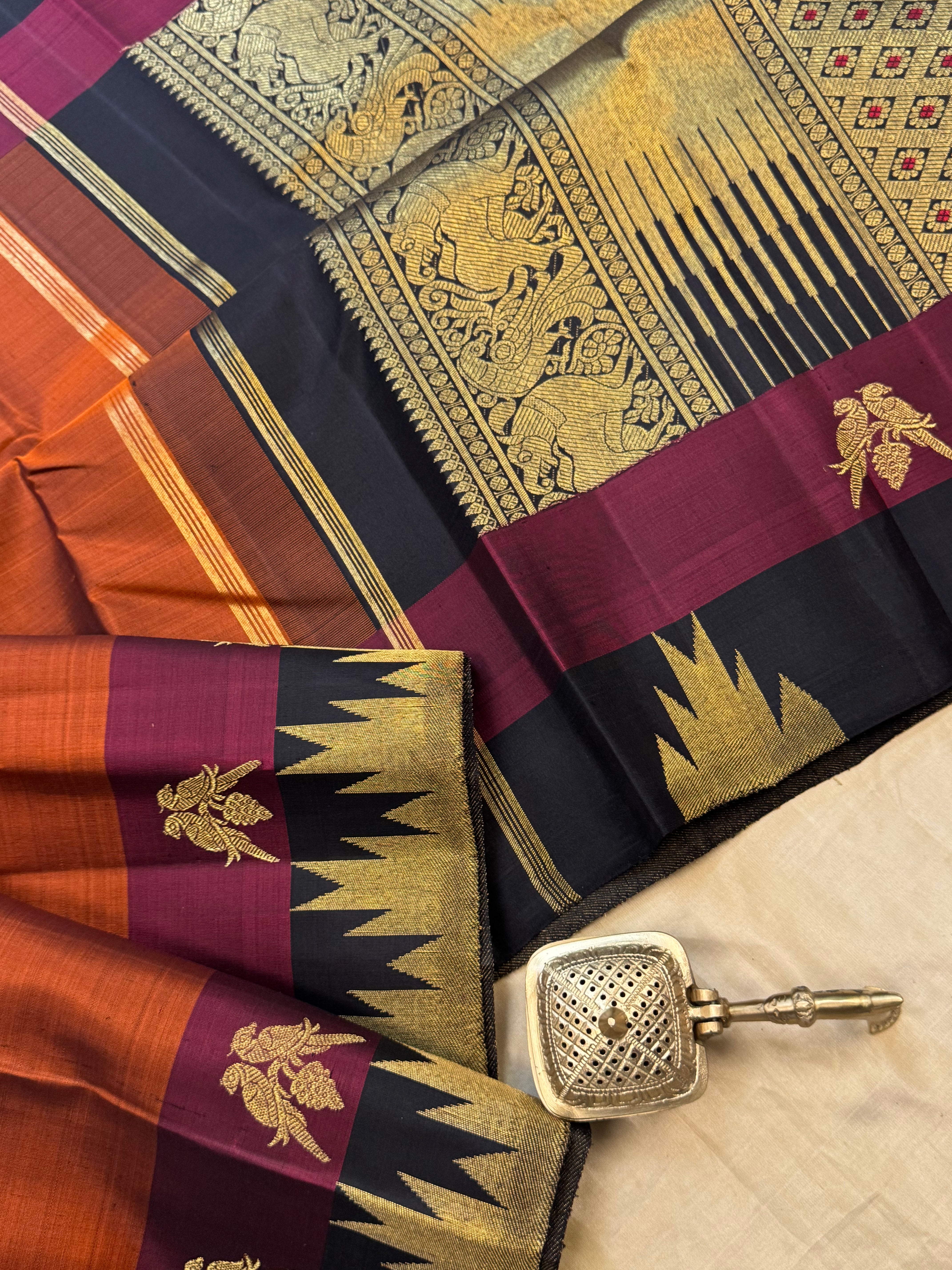 Rust retta 8 kol border  / kanjipuram silk