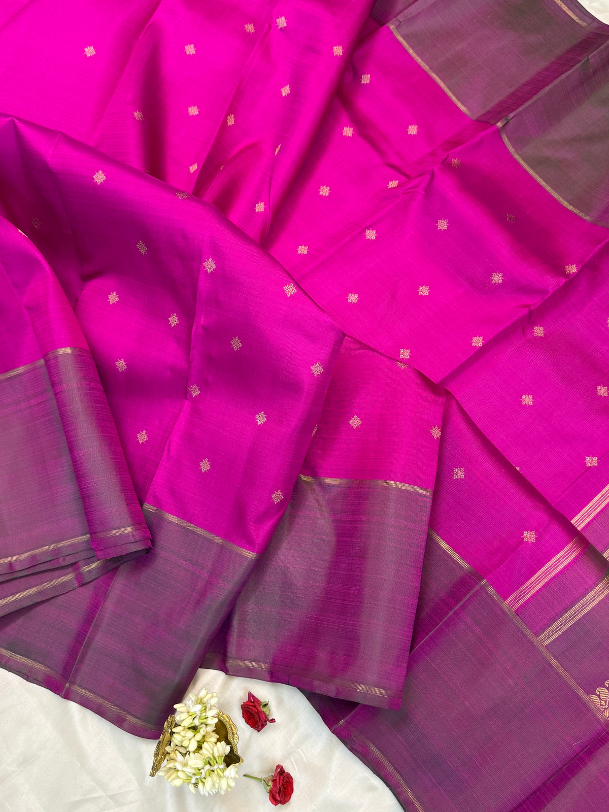 Magenta pink body with retta pet border CLSA12819