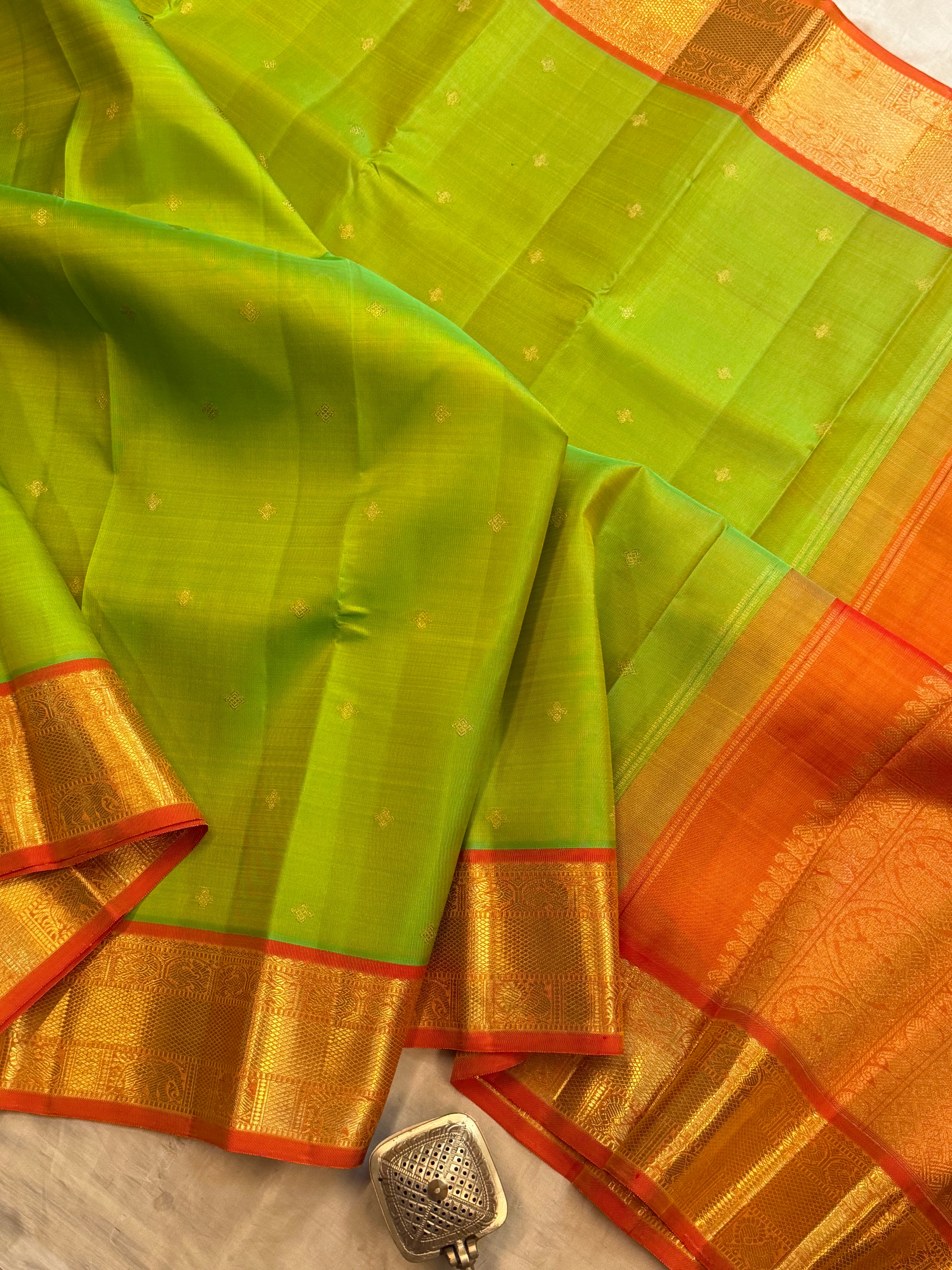 Moha : Lemon green pure Zari Kanjipuram silk