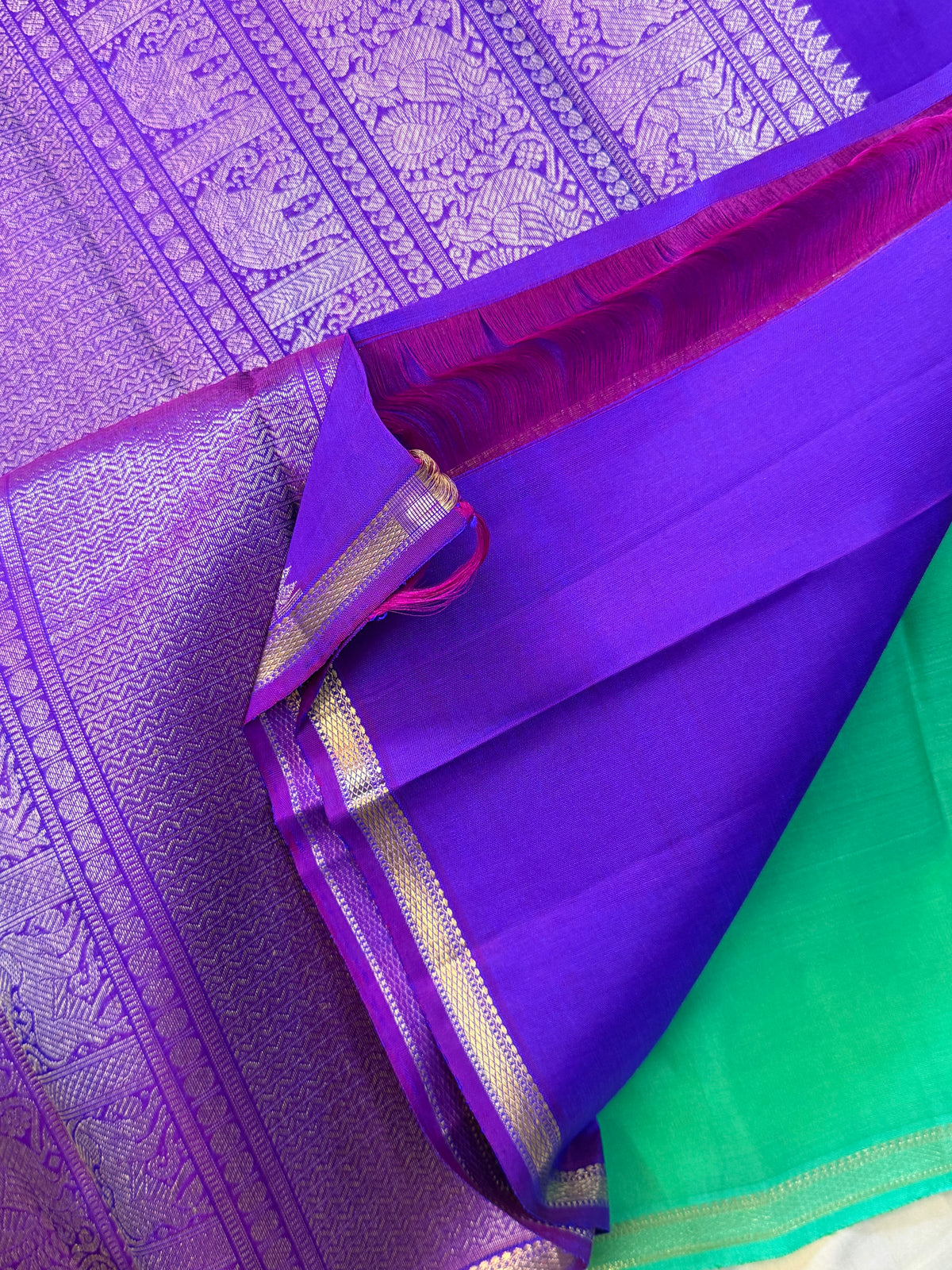 Colours of Navarathri sea green beetu Butta / pure Kanjipuram silk