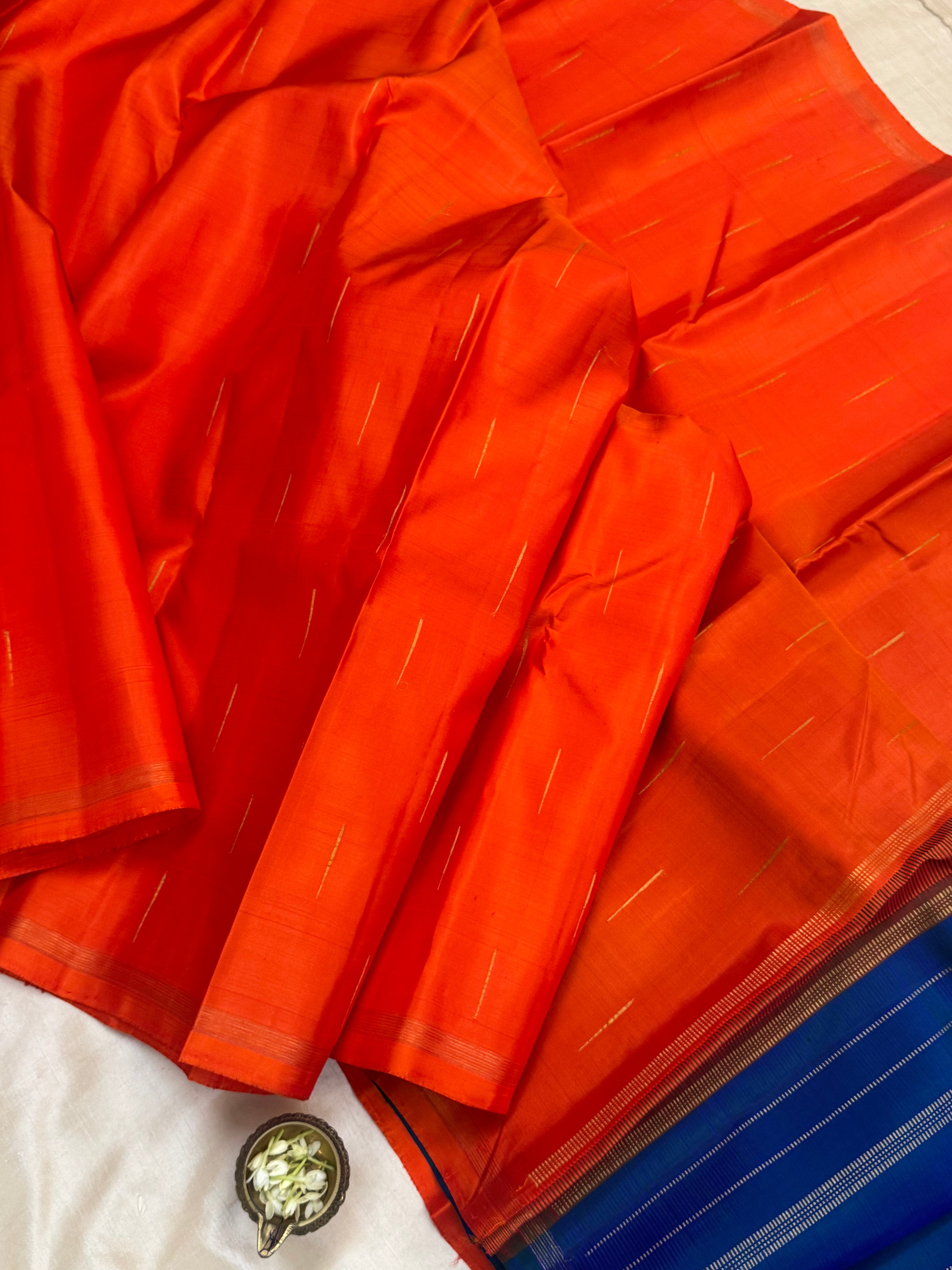 Malli moggu orange / Kanjipuram silk
