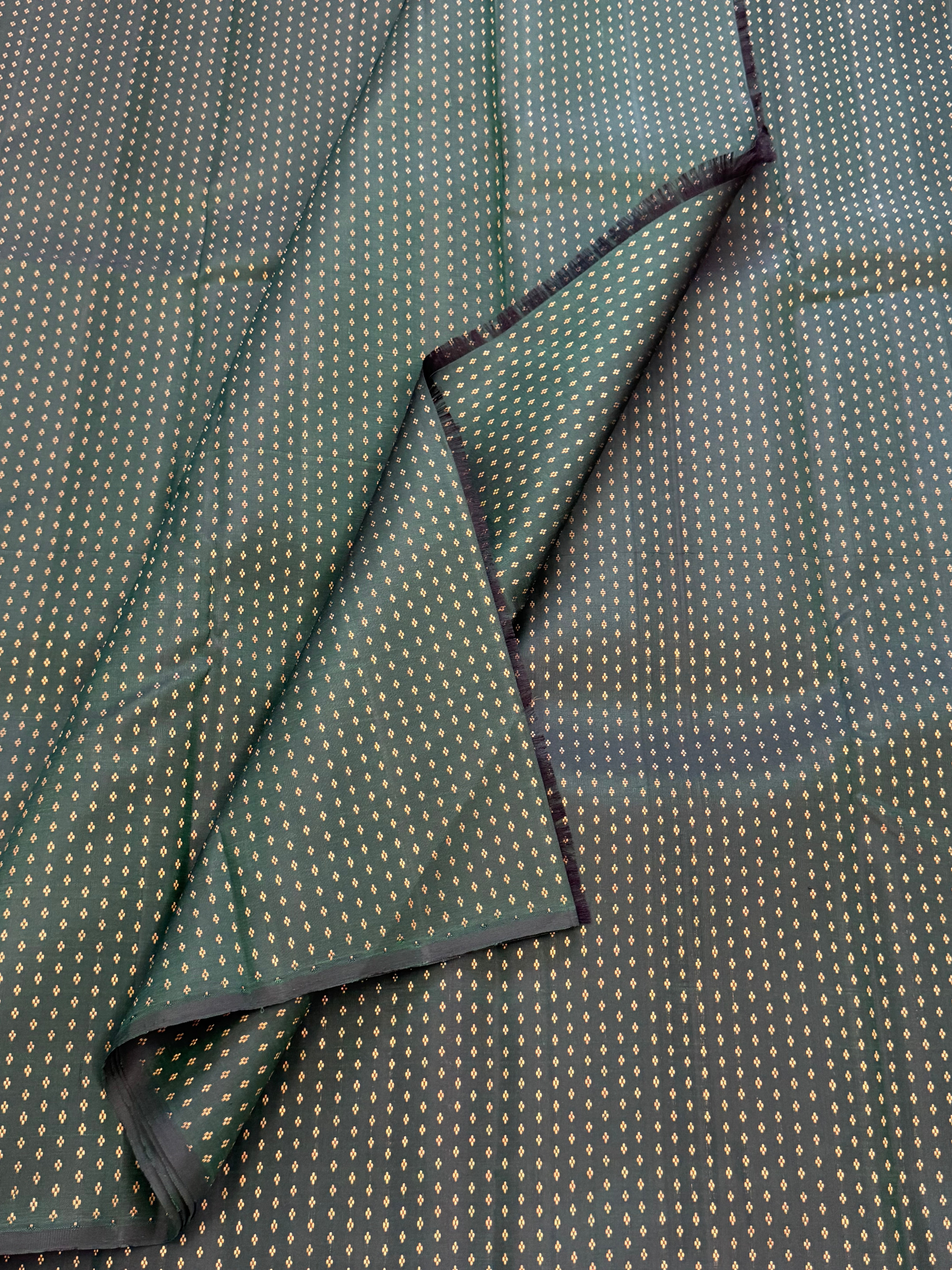 Dark green zari butta / Kanjipuram blouse fabric (per metre)
