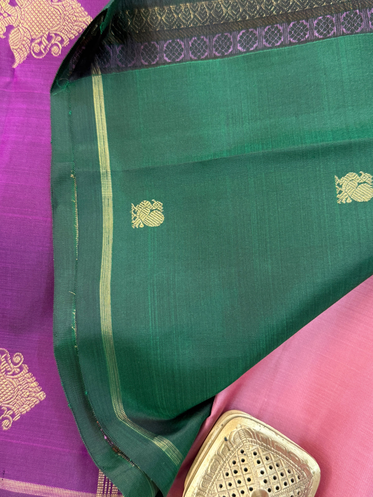 double Palla borderless / Kanjipuram Silk Saree CLSA11138