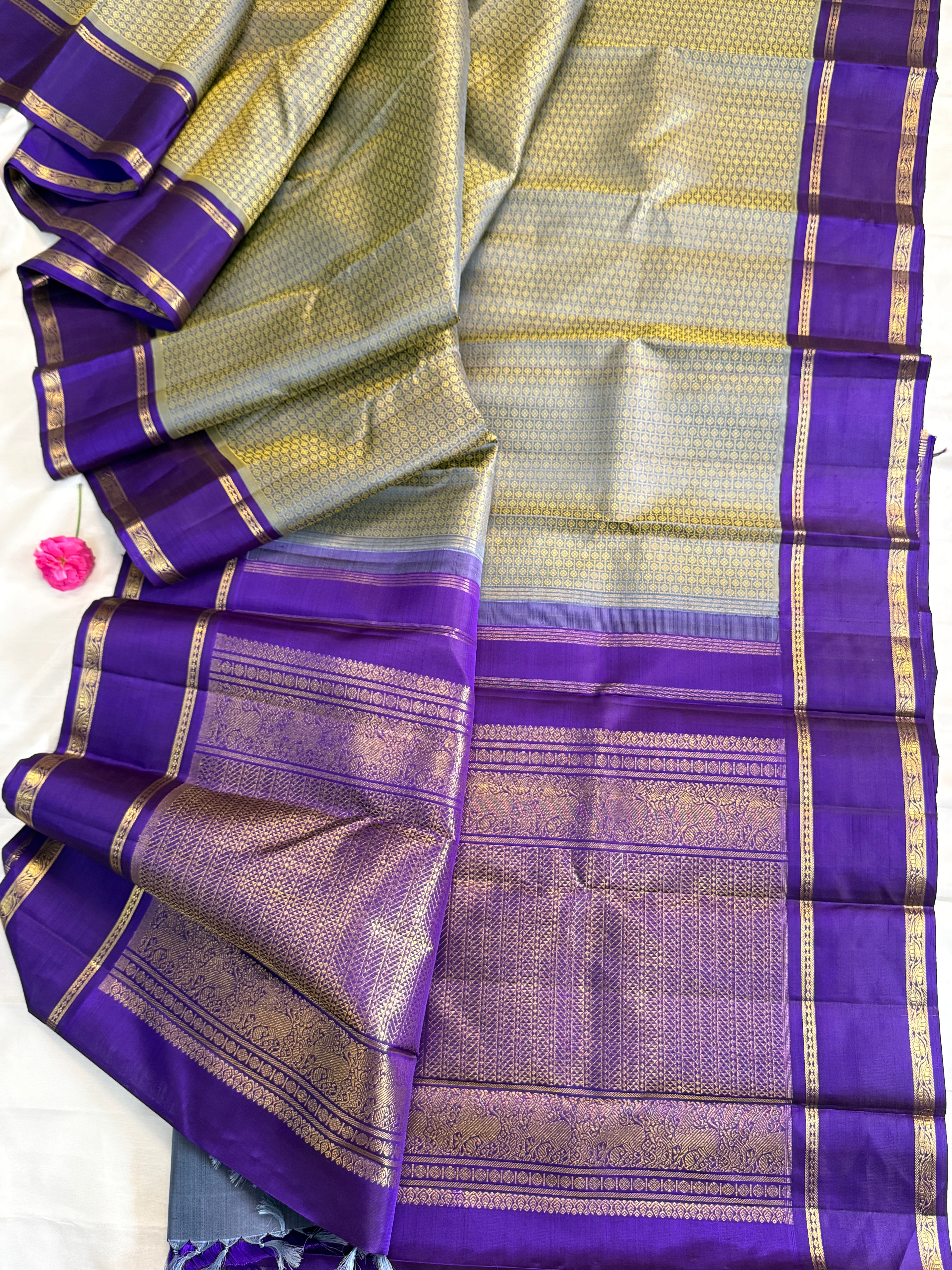 Laksham butta with purple retta pet /kanjipuram silkCLSA11359