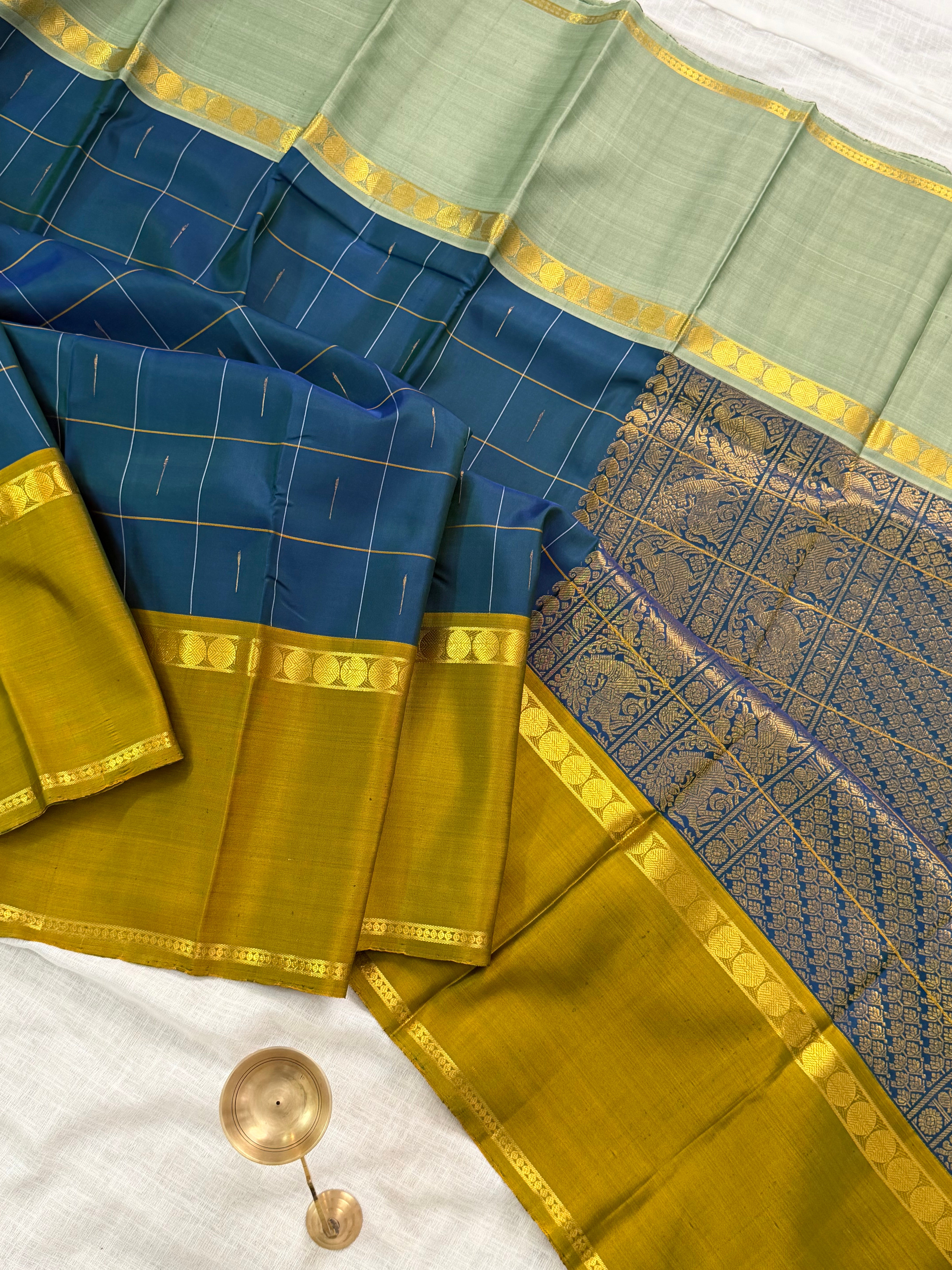 Ganga Jamuna kattam Butta  / Arani silk