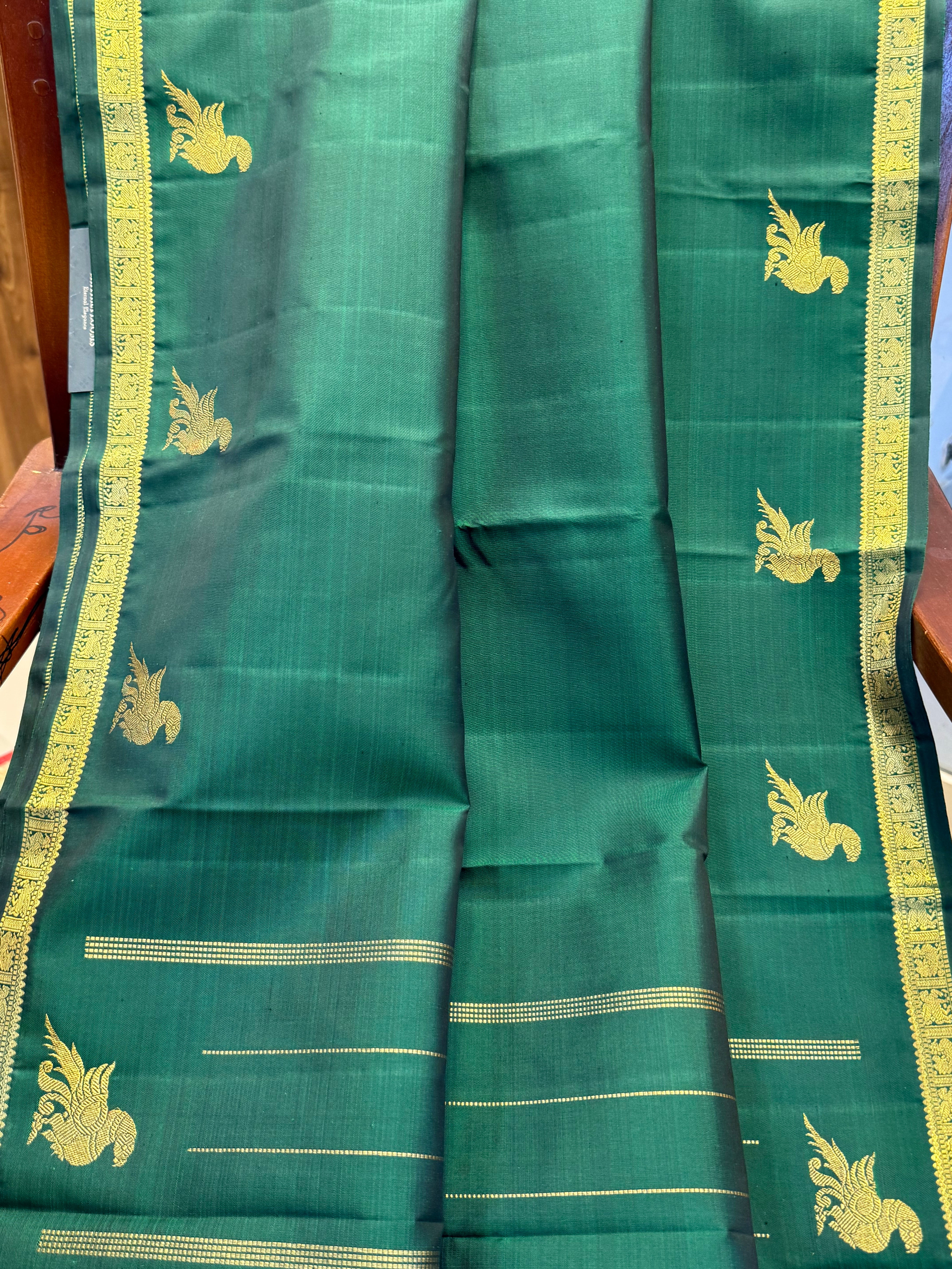 Dark green kili butta / Kanjipuram silk CL9123