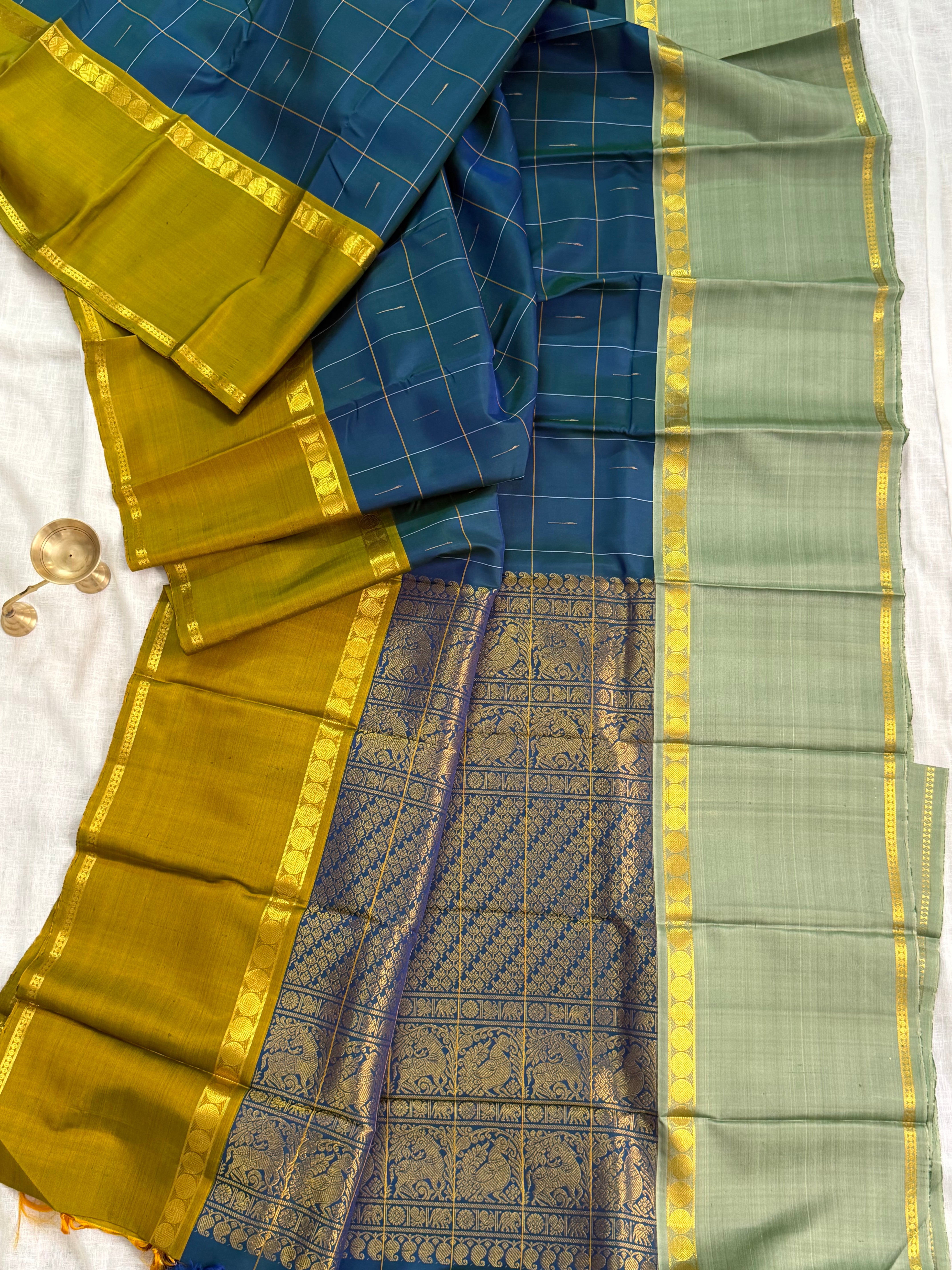 Ganga Jamuna kattam Butta  / Arani silk