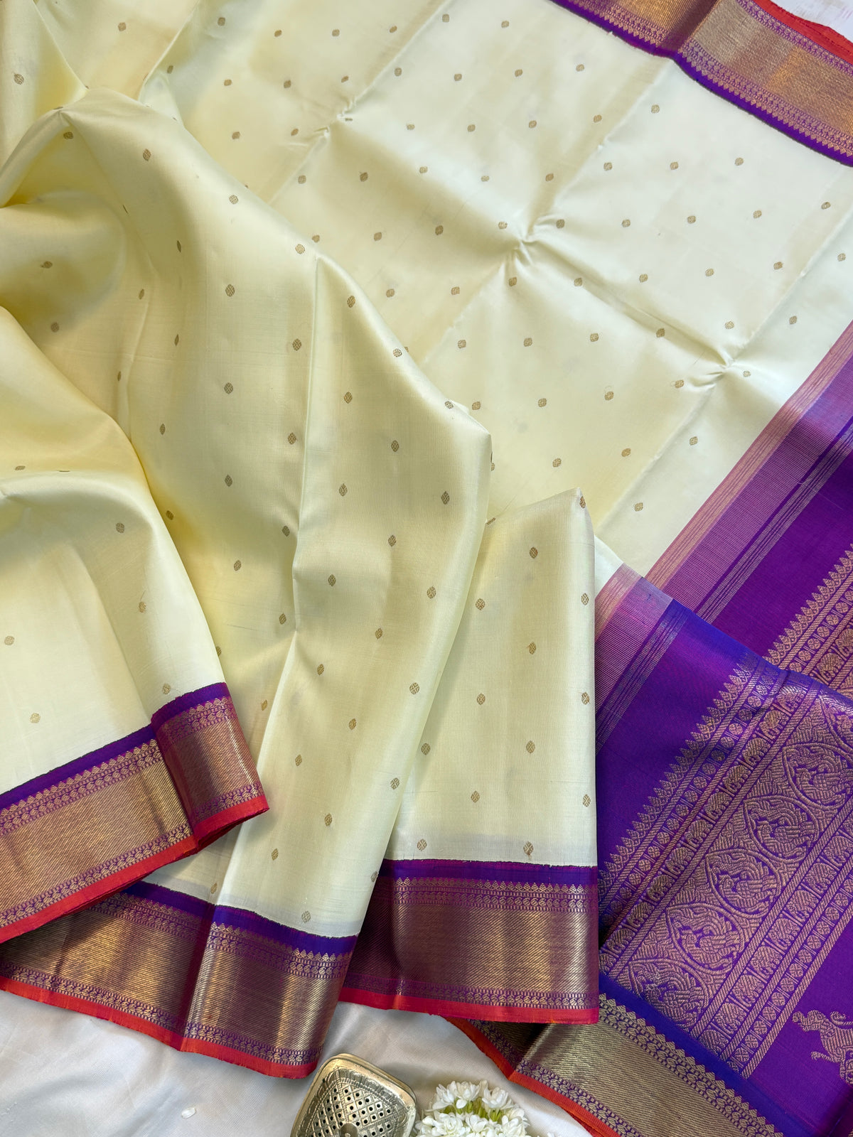 Off white and Majenta Korvai / kanjipuram silk saree clsa 6079