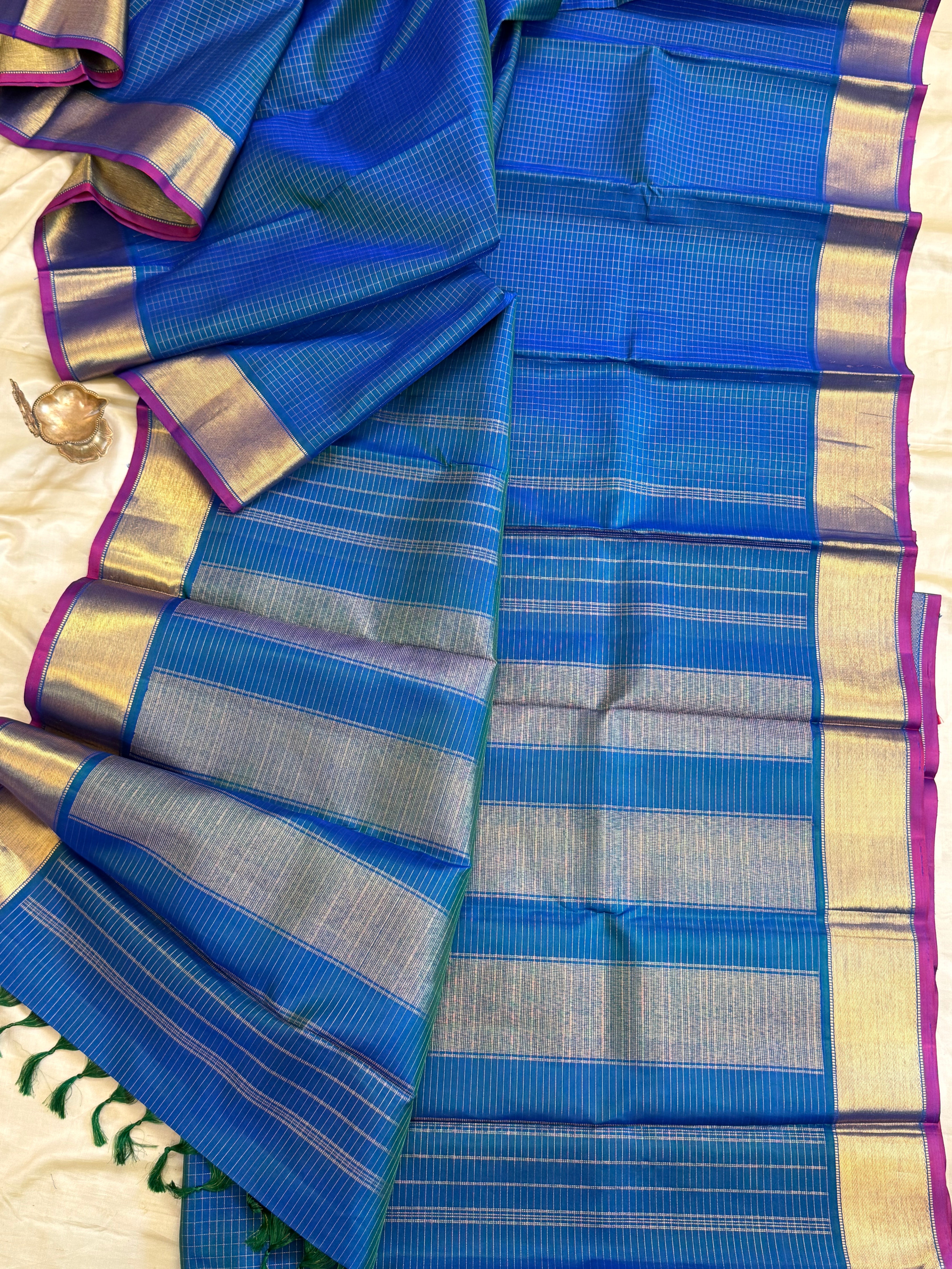 Mayilkazhuthu colour and Zari Kattam / Arani silk CLSA 8547