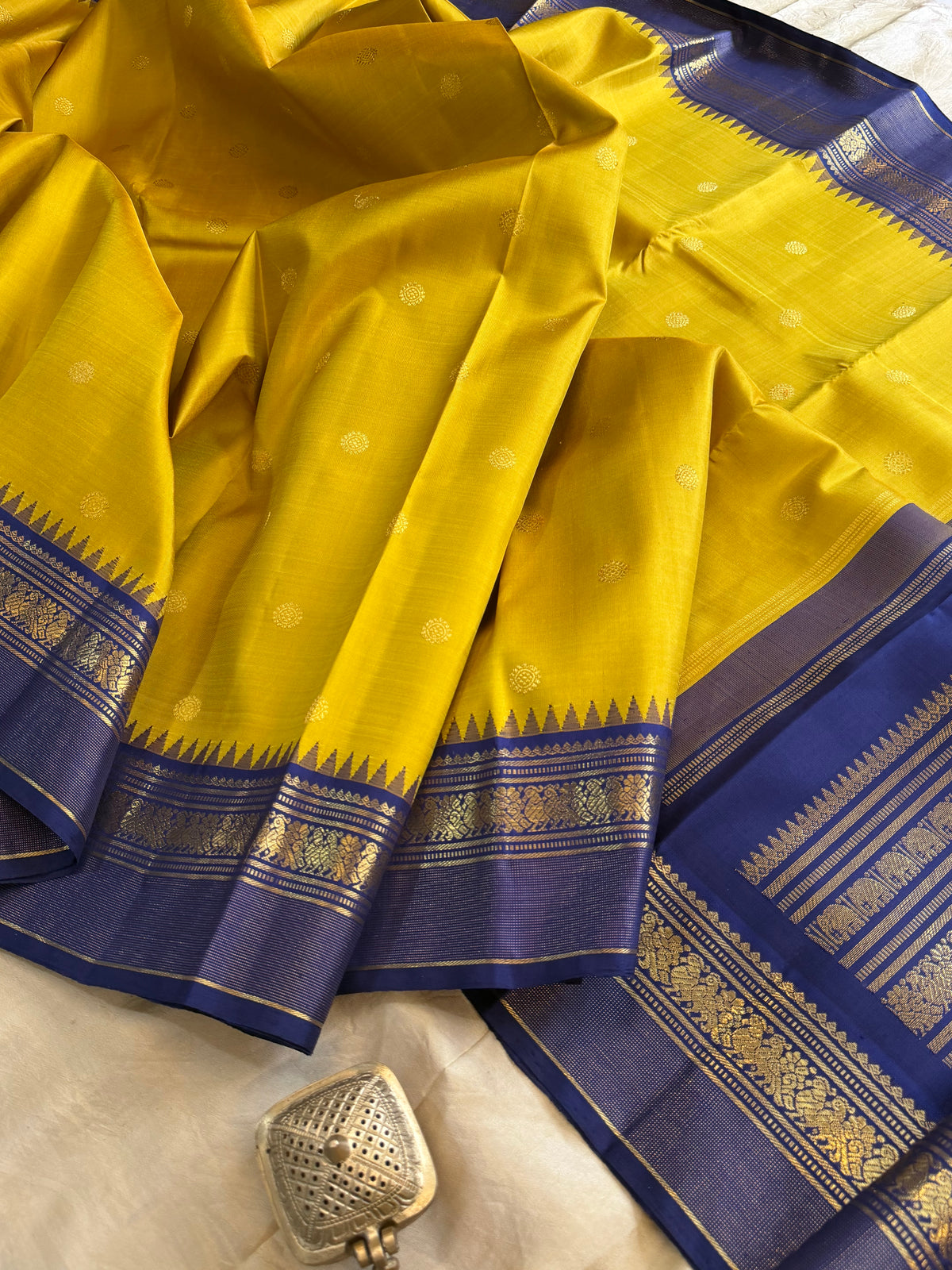 Green Sampanga Korvai  - pure Zari Kanjipuram silk