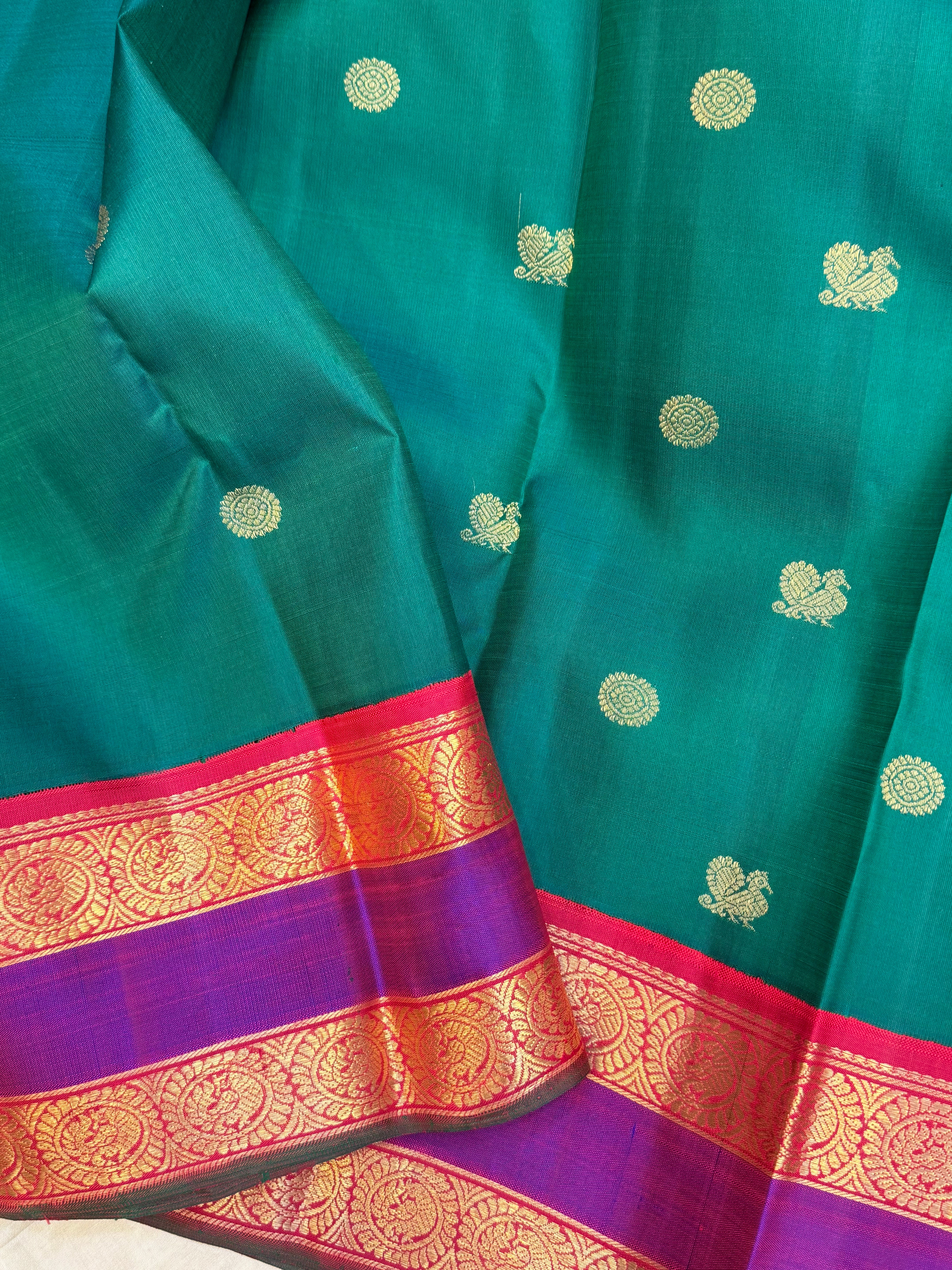 Green and purple Araku rettapet border kai korvai/ Kanjipuram Silk