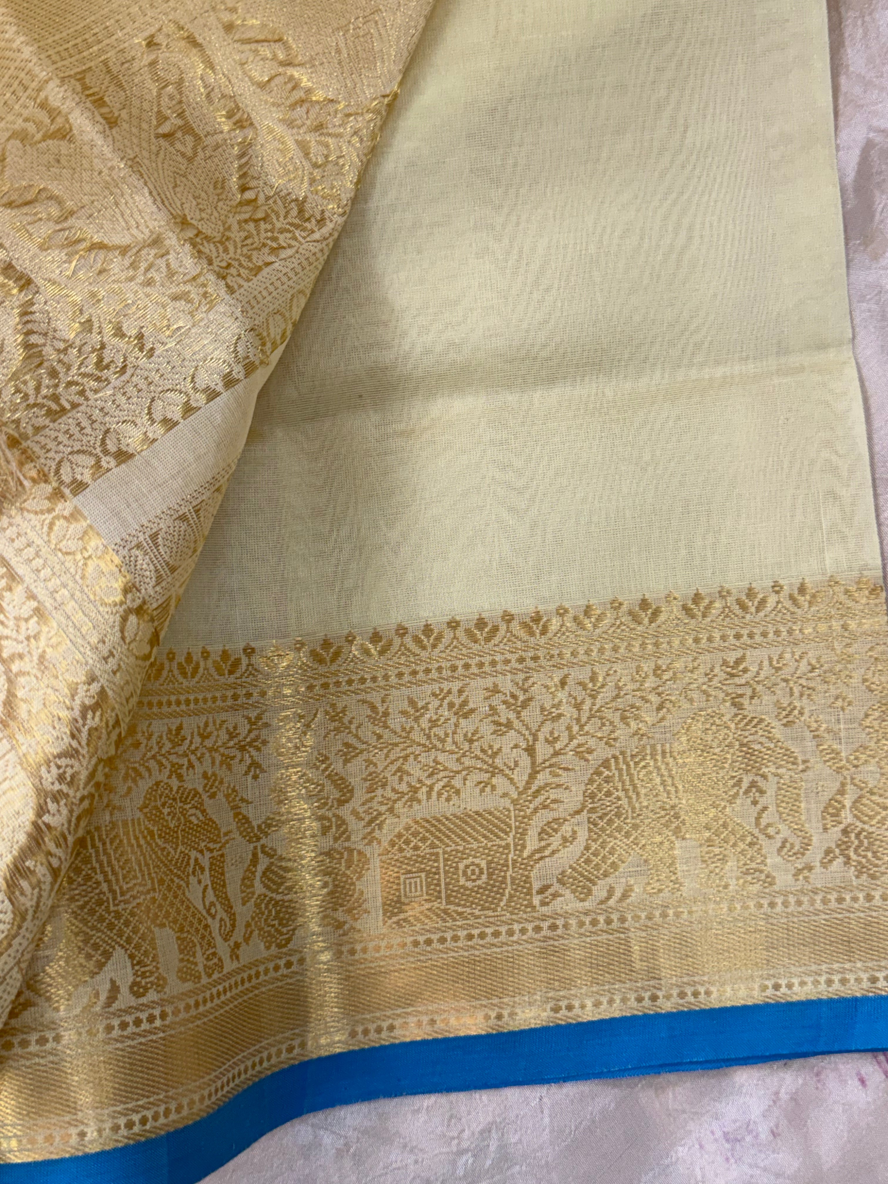 Offwhite getti border/ Silk cotton