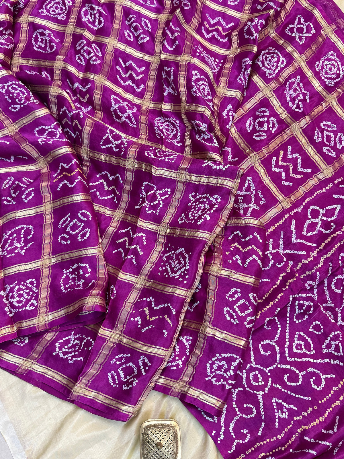 Majenta bandhini and gajji silk saree clsa 11940