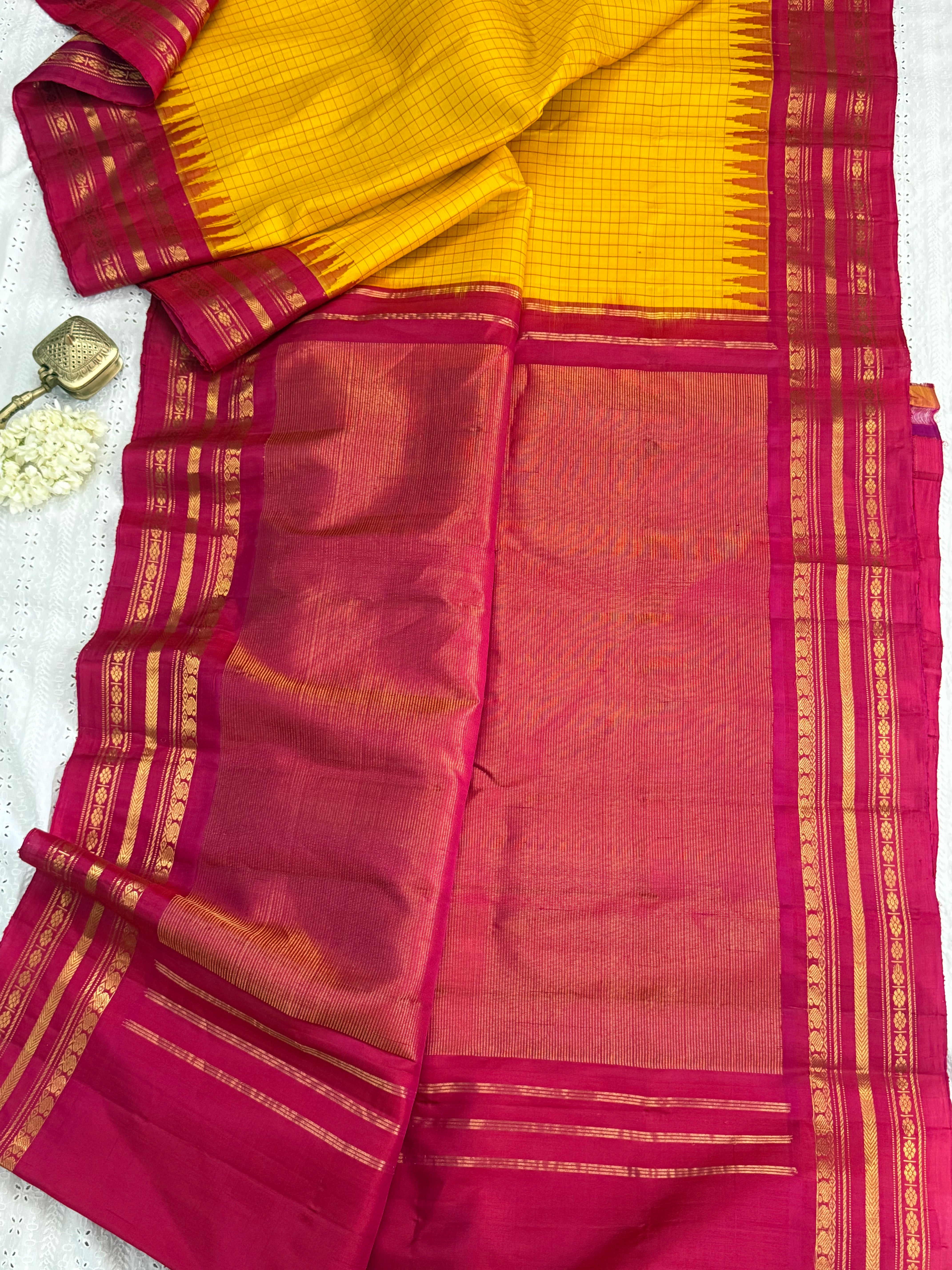 Yellow checks and pink / Gadwal silk CL10309