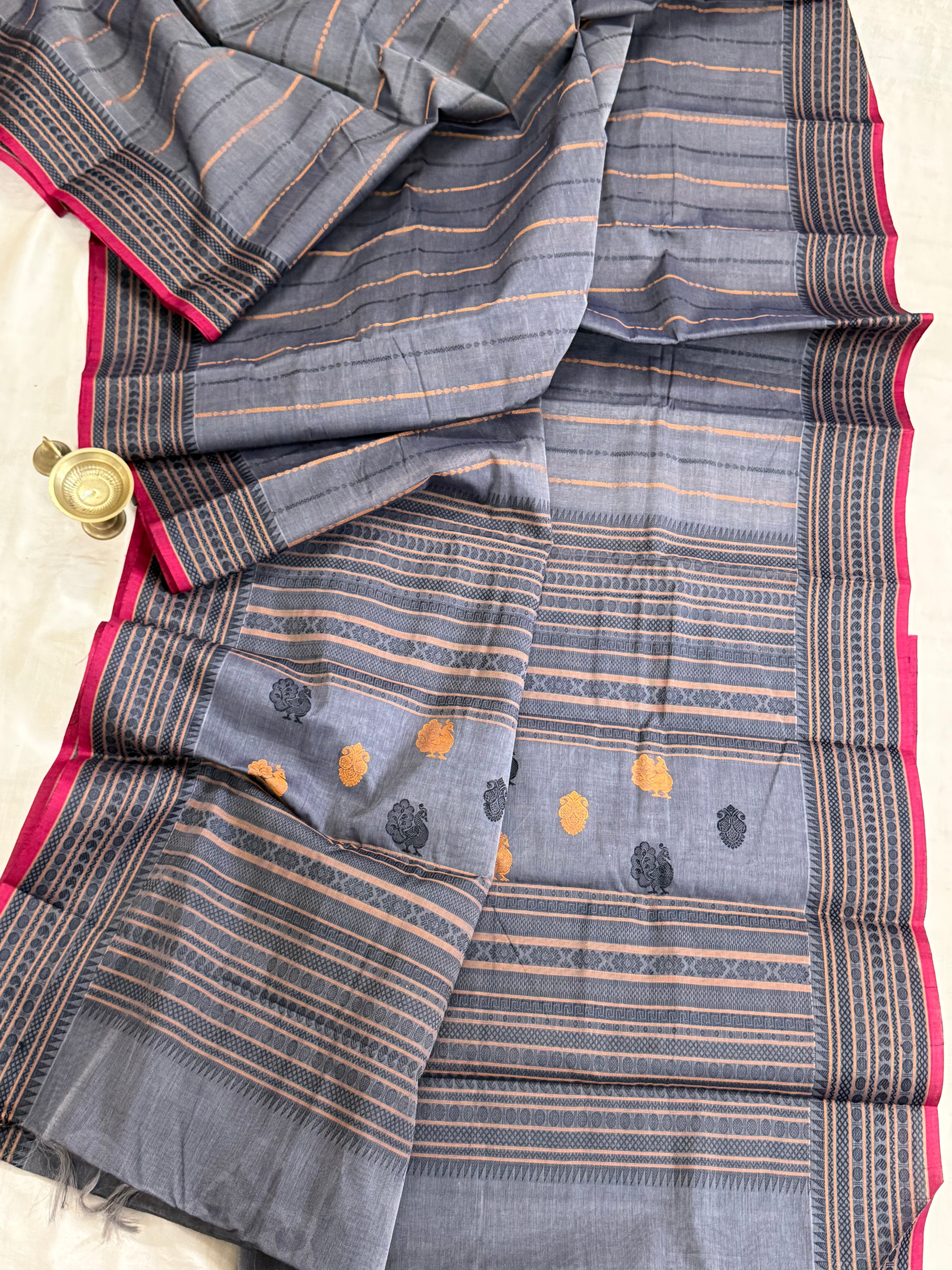 Grey varisapet border/ Kanchi Cotton